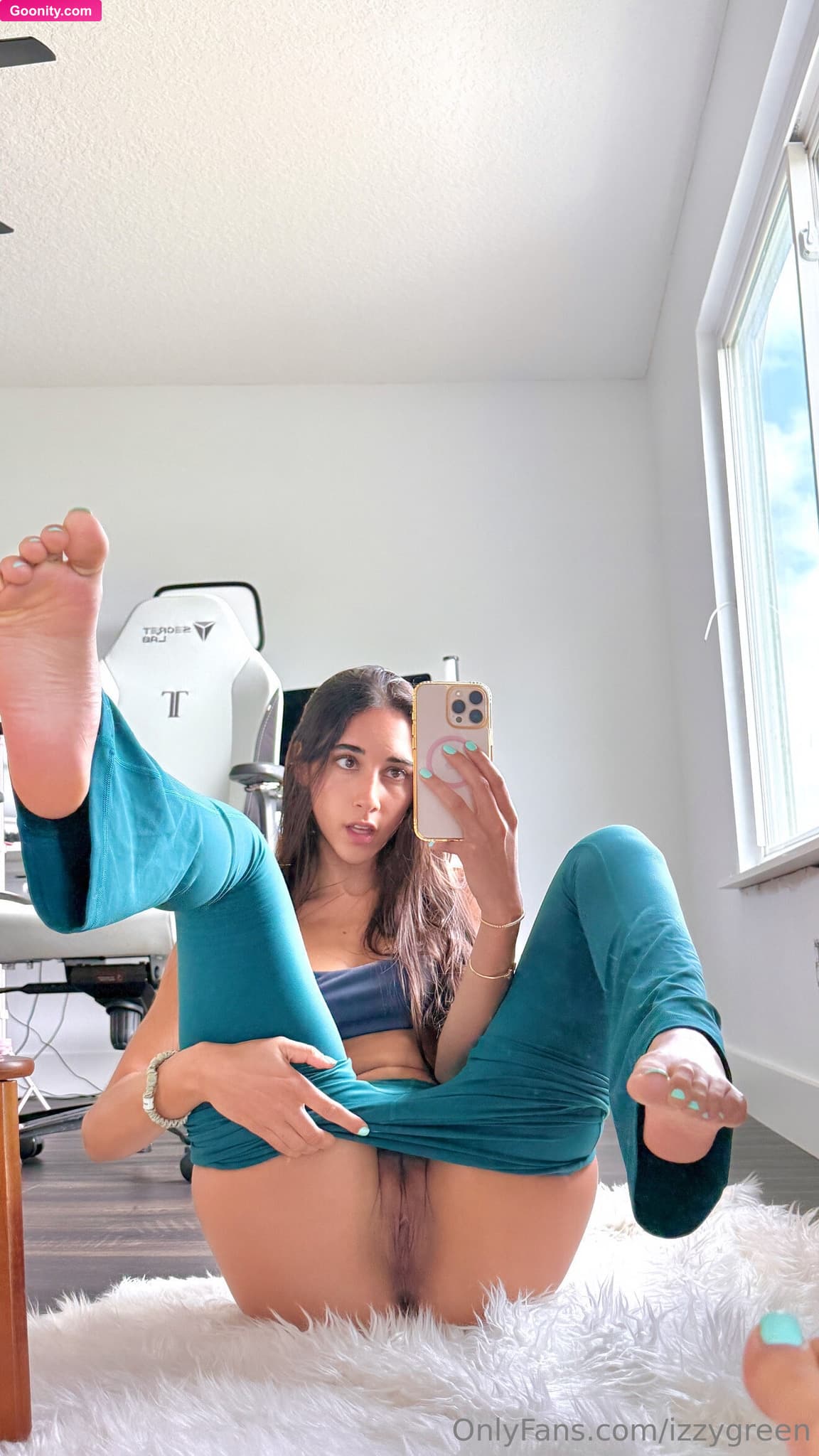 Izzy Green on OnlyFans - does anyone else get feral level horny after working out? ๐ฉ ..