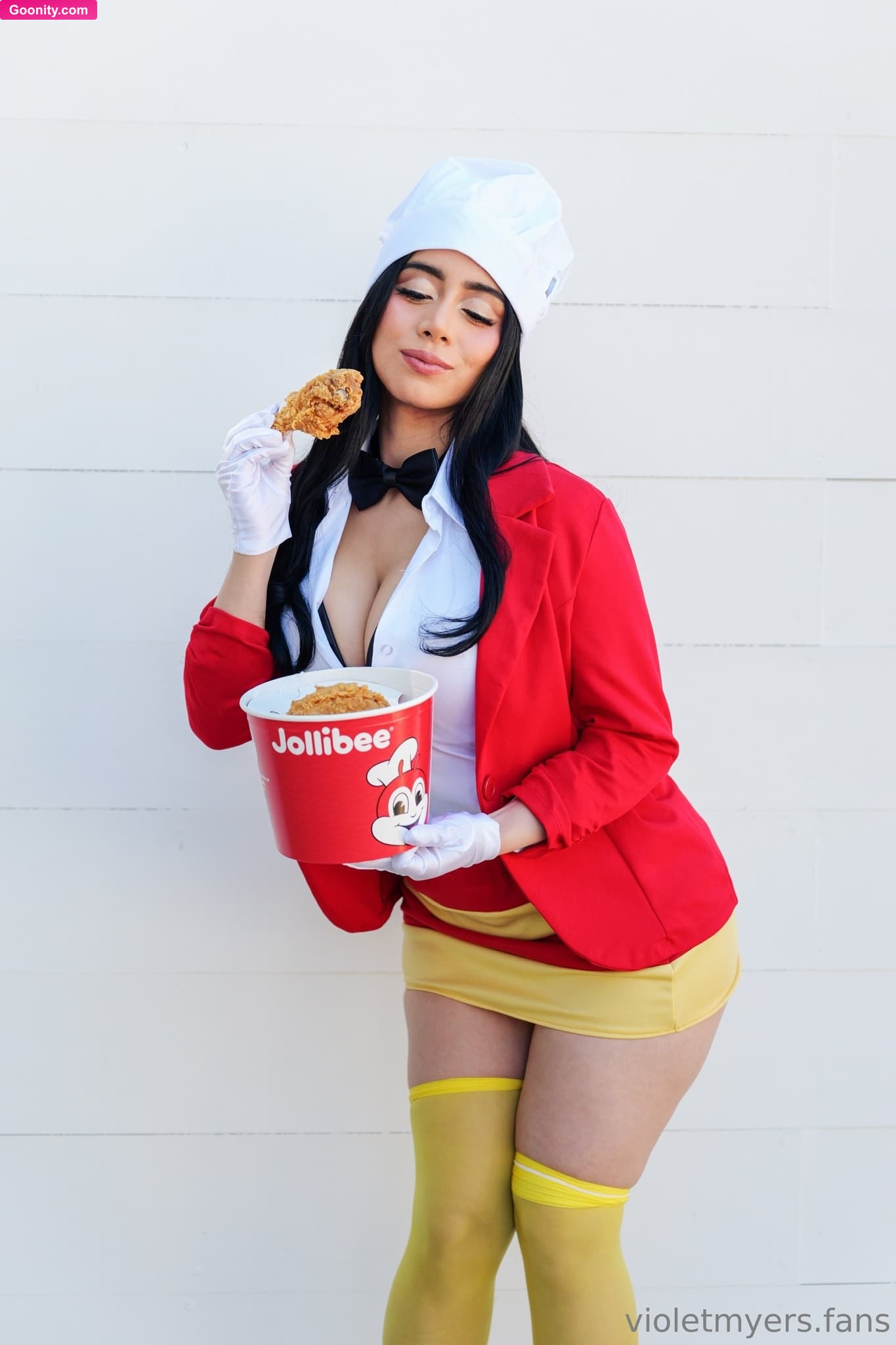 Violet Myers on OnlyFans - 19/31 Days Of Cosplay🐝 Jollibee Hottie!!!! Cum and get it wh..