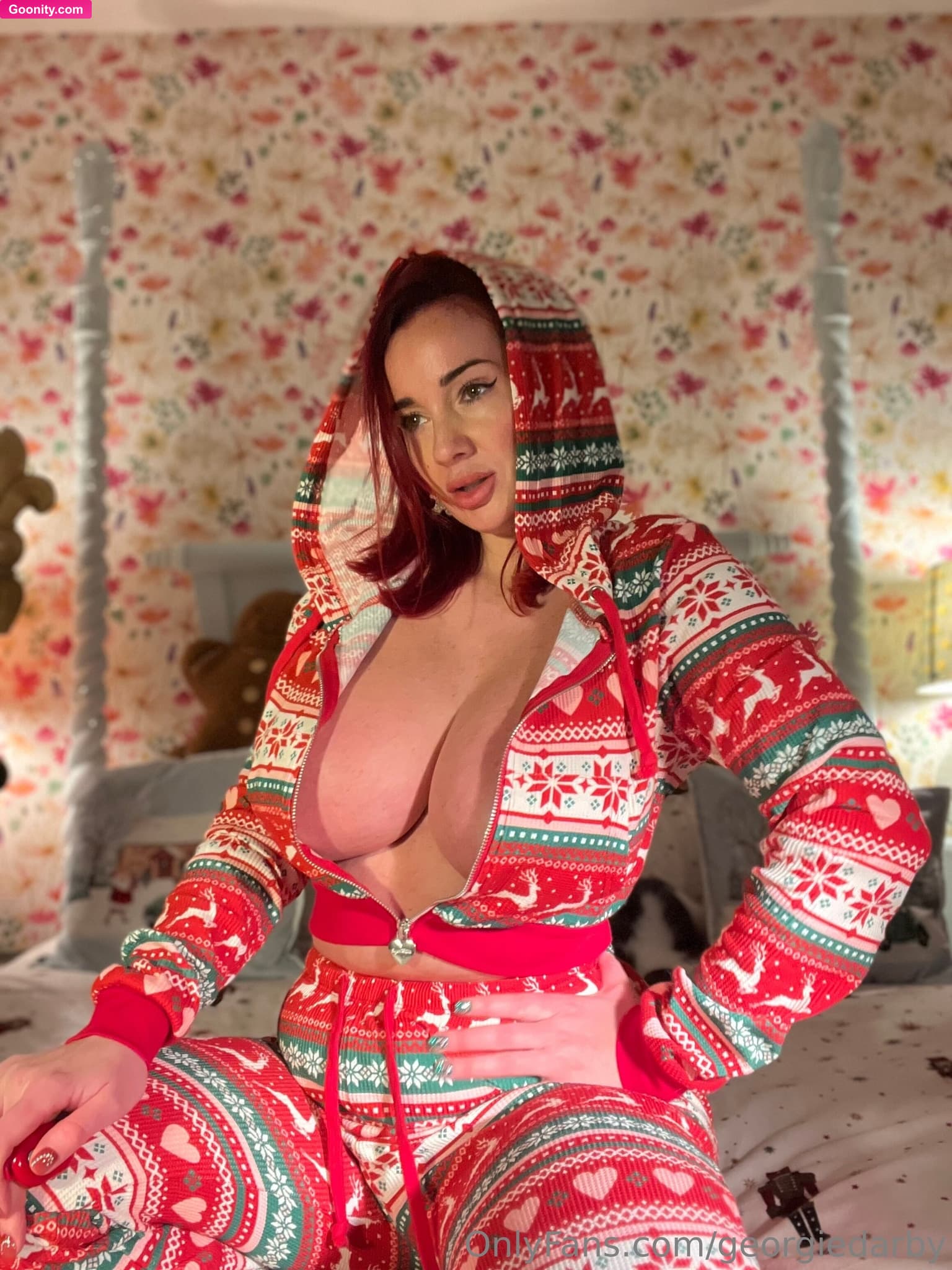 Georgie Darby 30J Real ππβs π on OnlyFans - Good Morning ya Festive Cunts! Happy Christmas! πππ¦π
π»π€Άπ»πͺβοΈ π·