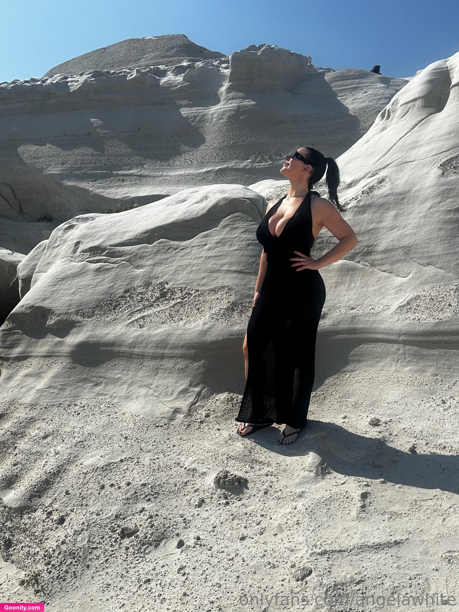ANGELA WHITE on OnlyFans - Stone-cold backdrop, but I’m bringing all the heat 🔥