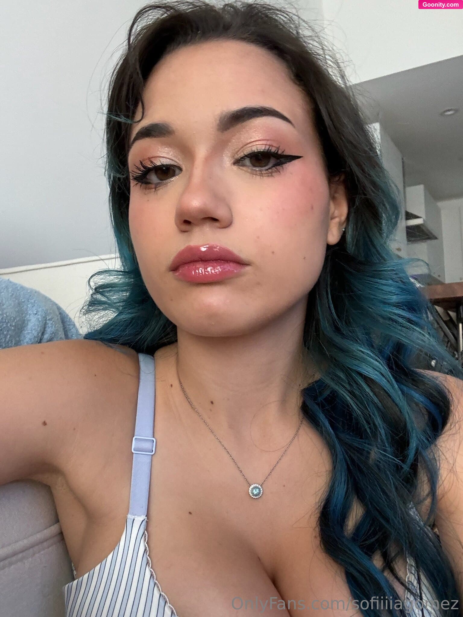 sofia gomez on OnlyFans - just vibing ❈