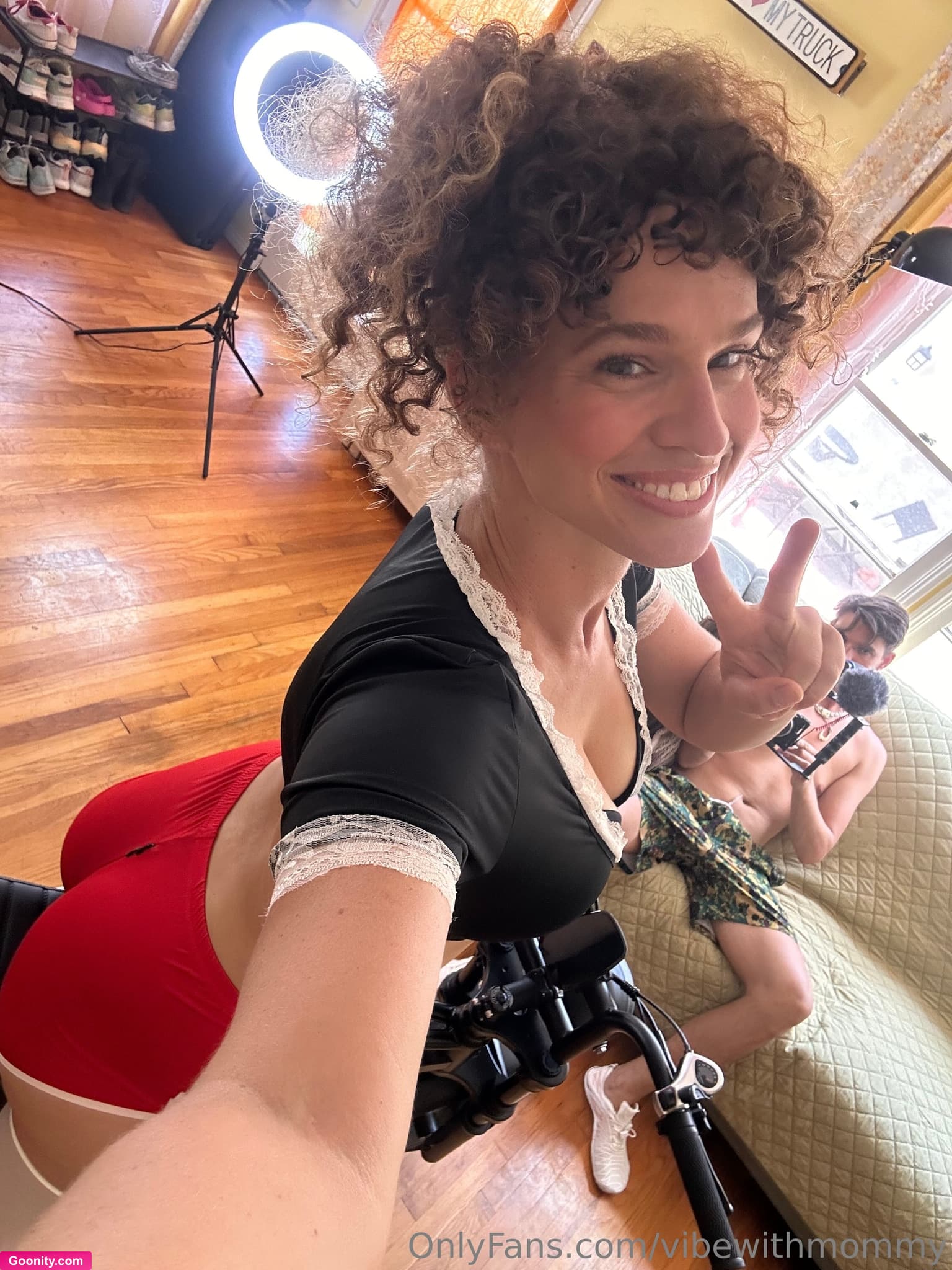 VibeWithMommy on OnlyFans - Hi sweetie, check your messages now for some anal sex butt s..
