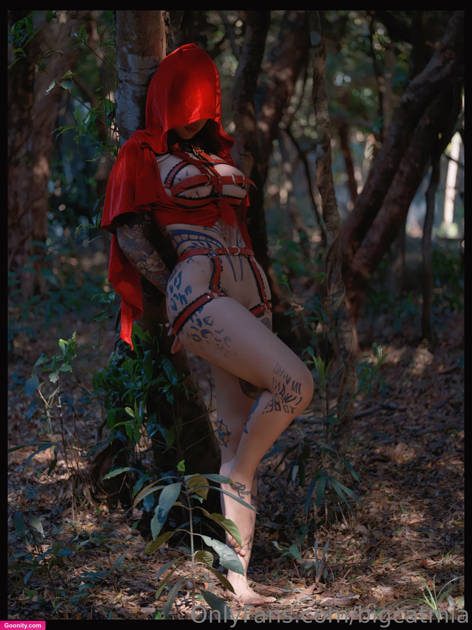darkstarmia on OnlyFans - Jungle Little Red Riding Hood
