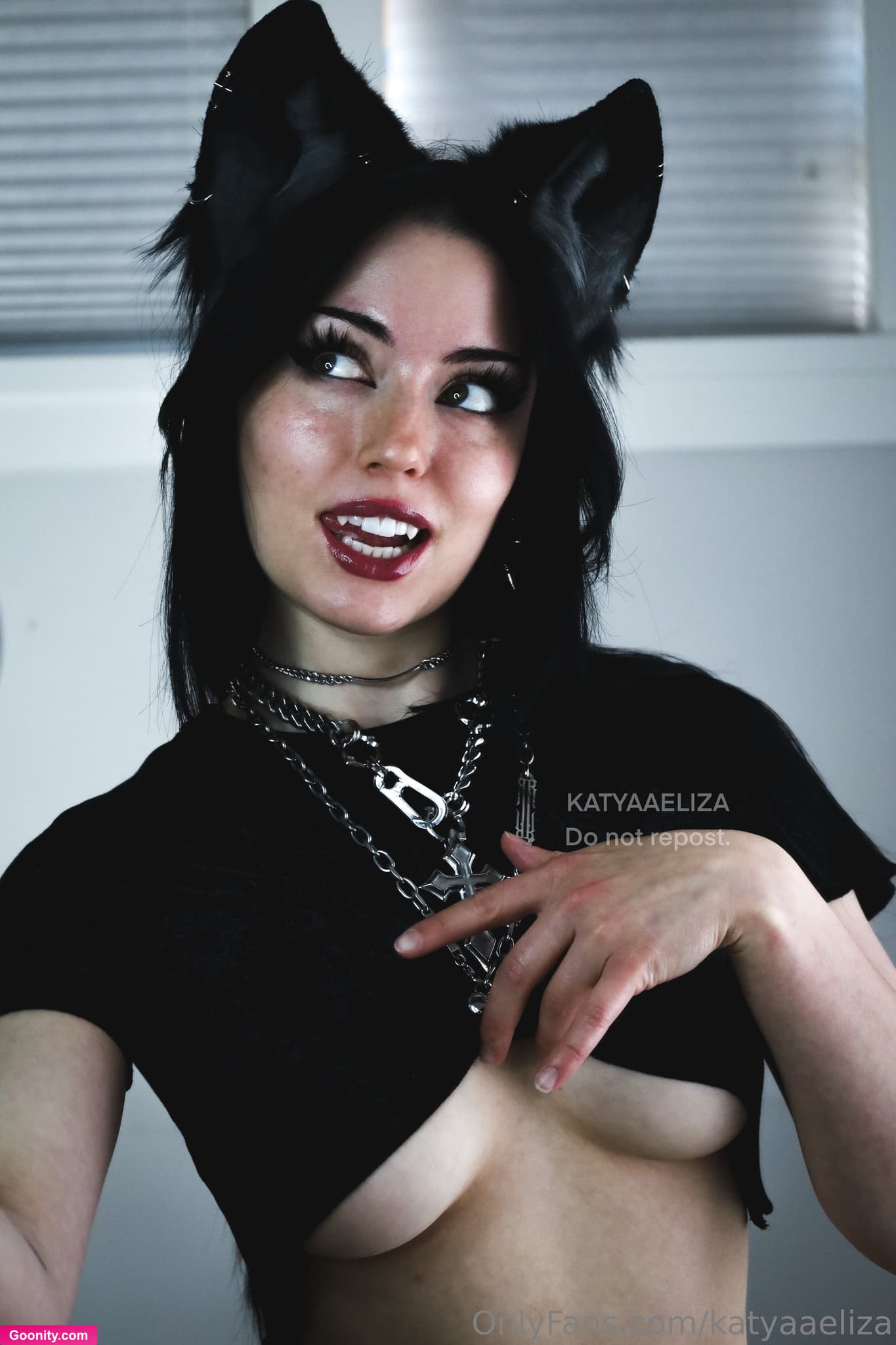 Katya Eliza on OnlyFans - 🐺 a few mild pics for u <3