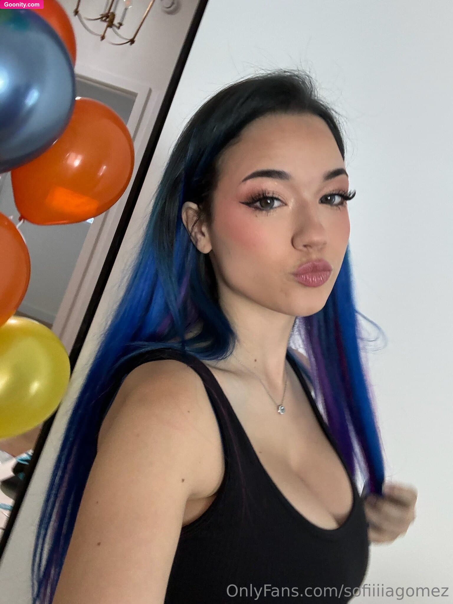 sofia gomez on OnlyFans - does anyone know what day it is? 🎂