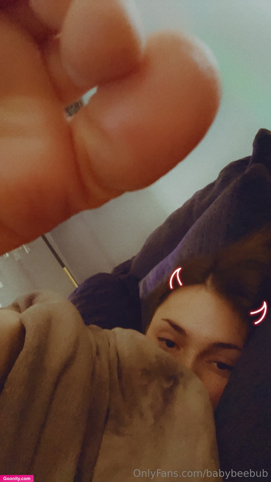 BabyBeeBub 🦇 on OnlyFans - Still sick have a toe