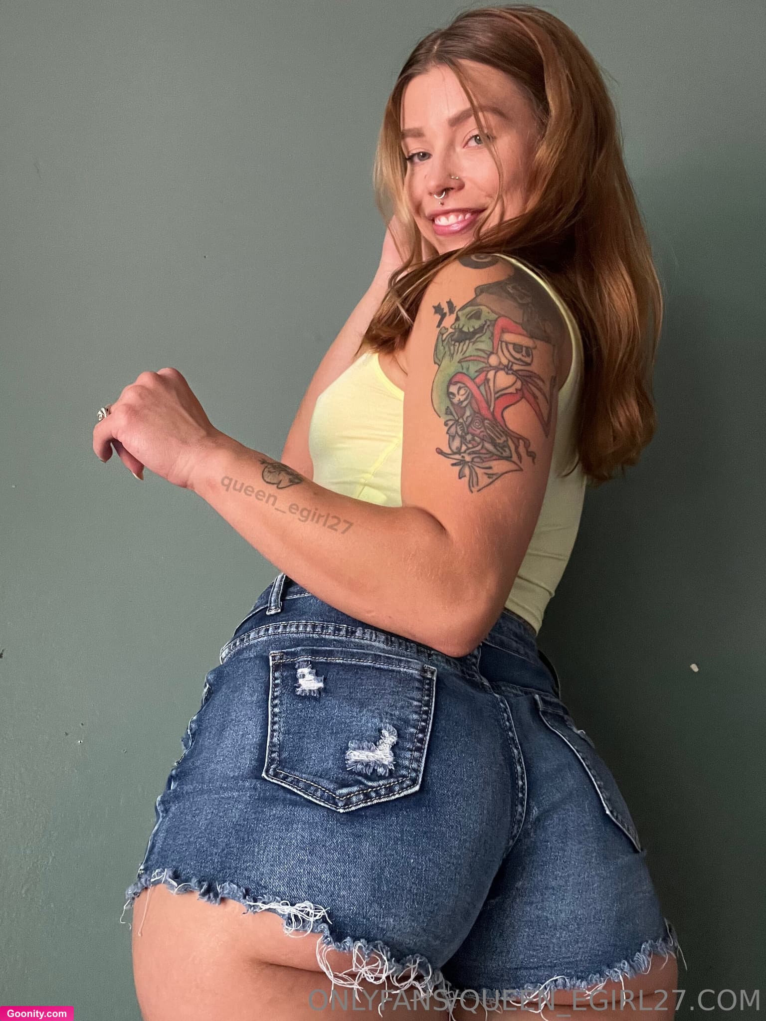 Queen_D on OnlyFans - Good things come to those who wait ;) 🍑