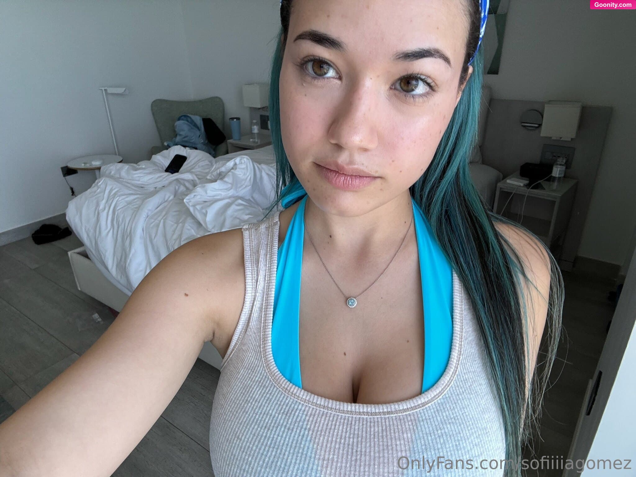 sofia gomez on OnlyFans - still sleeeepyy.