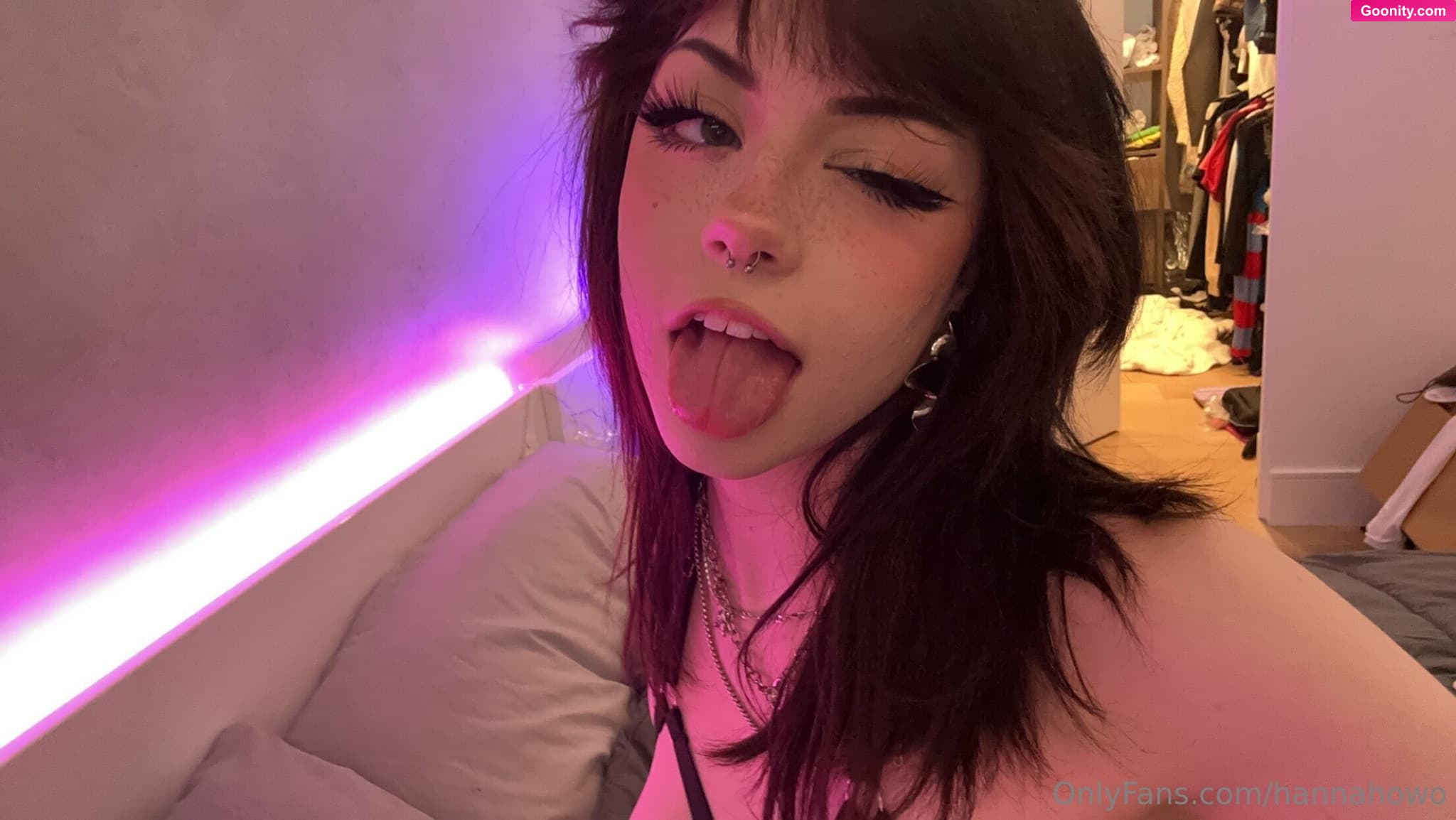 hannah on OnlyFans - sitting pretty :3