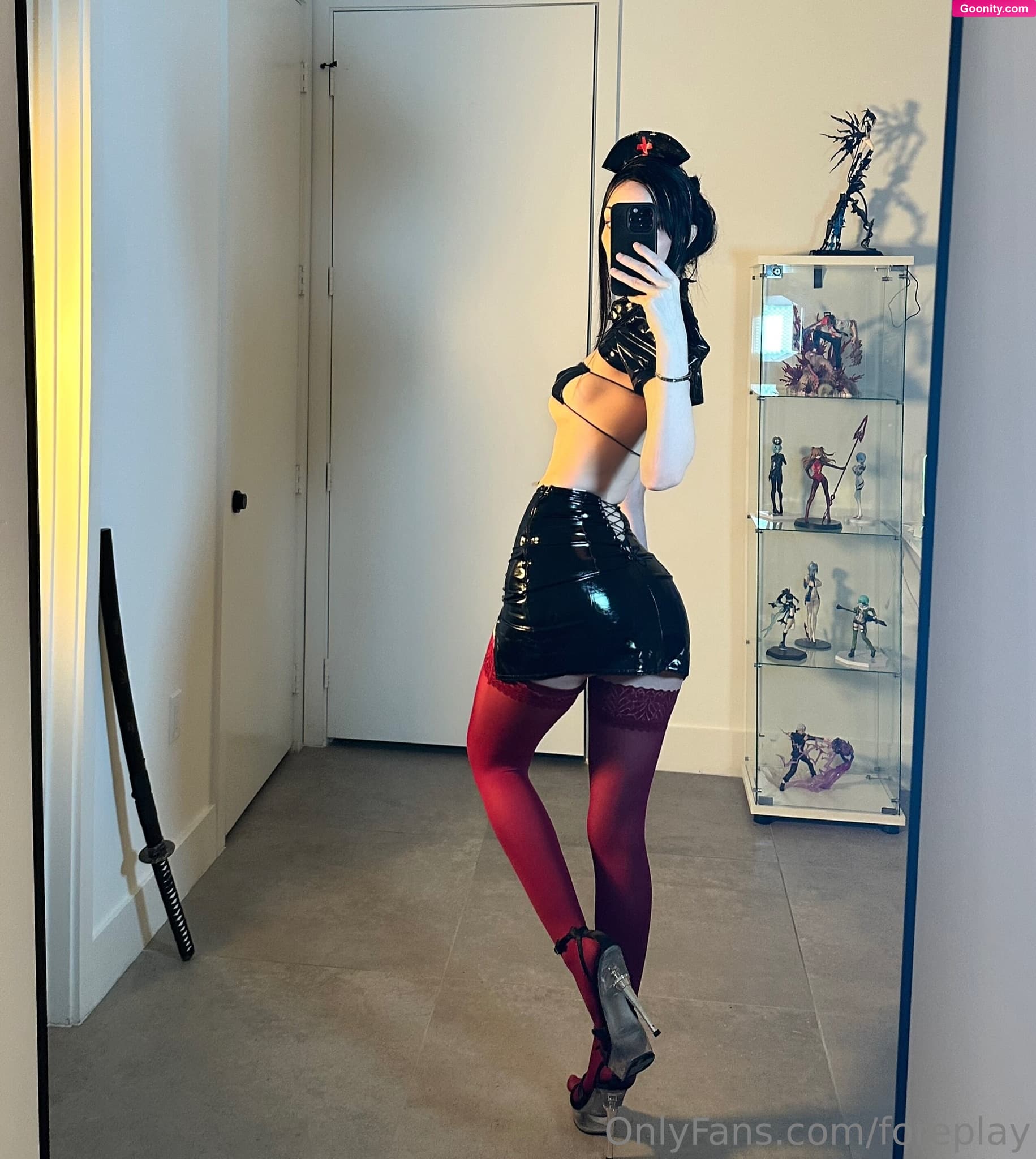 mar on OnlyFans - 6’2 in these heels btw :p