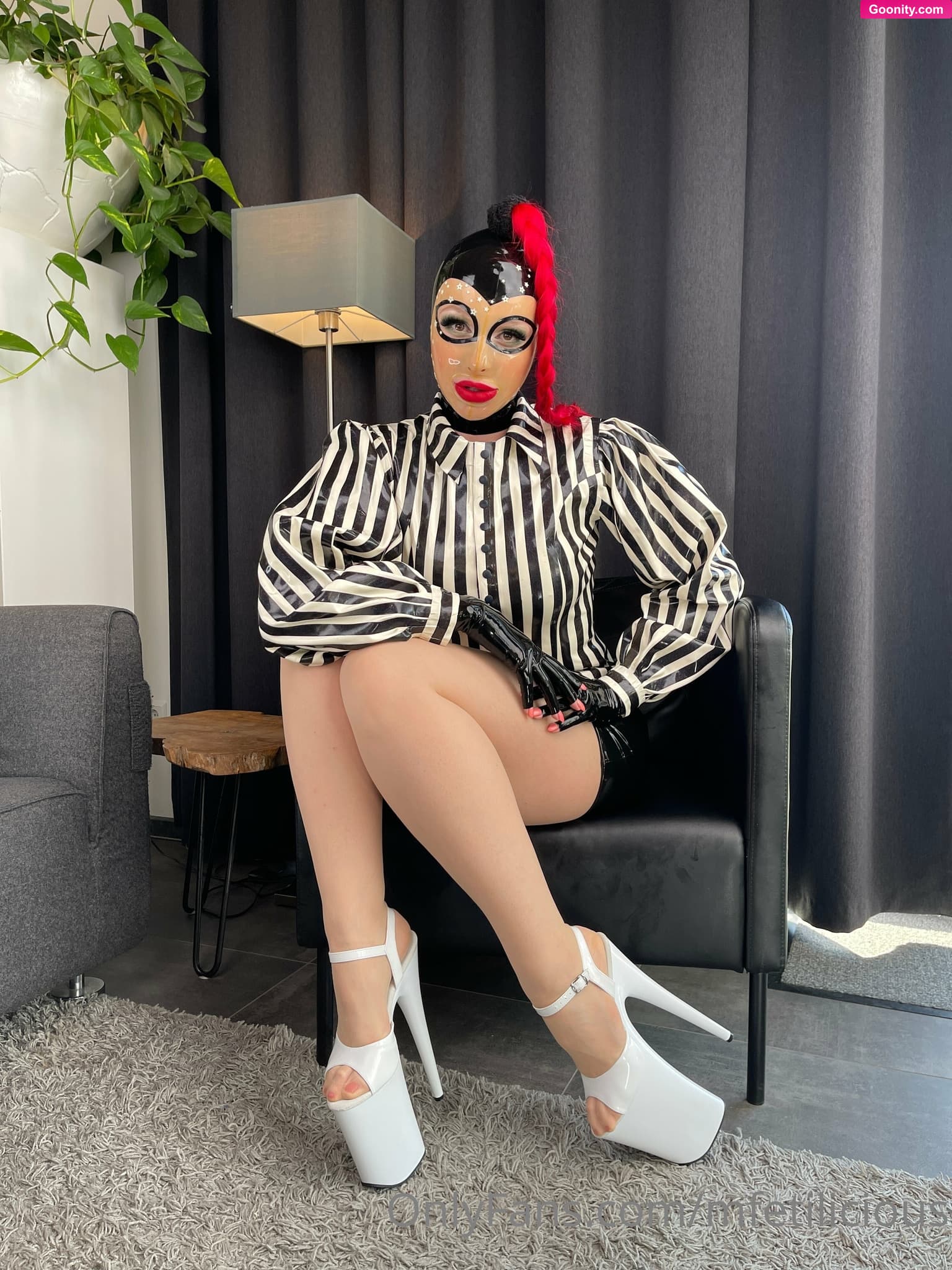 Miss Fetilicious on OnlyFans - Lounging around at Sauerland weekend in my stylish black and white latex.