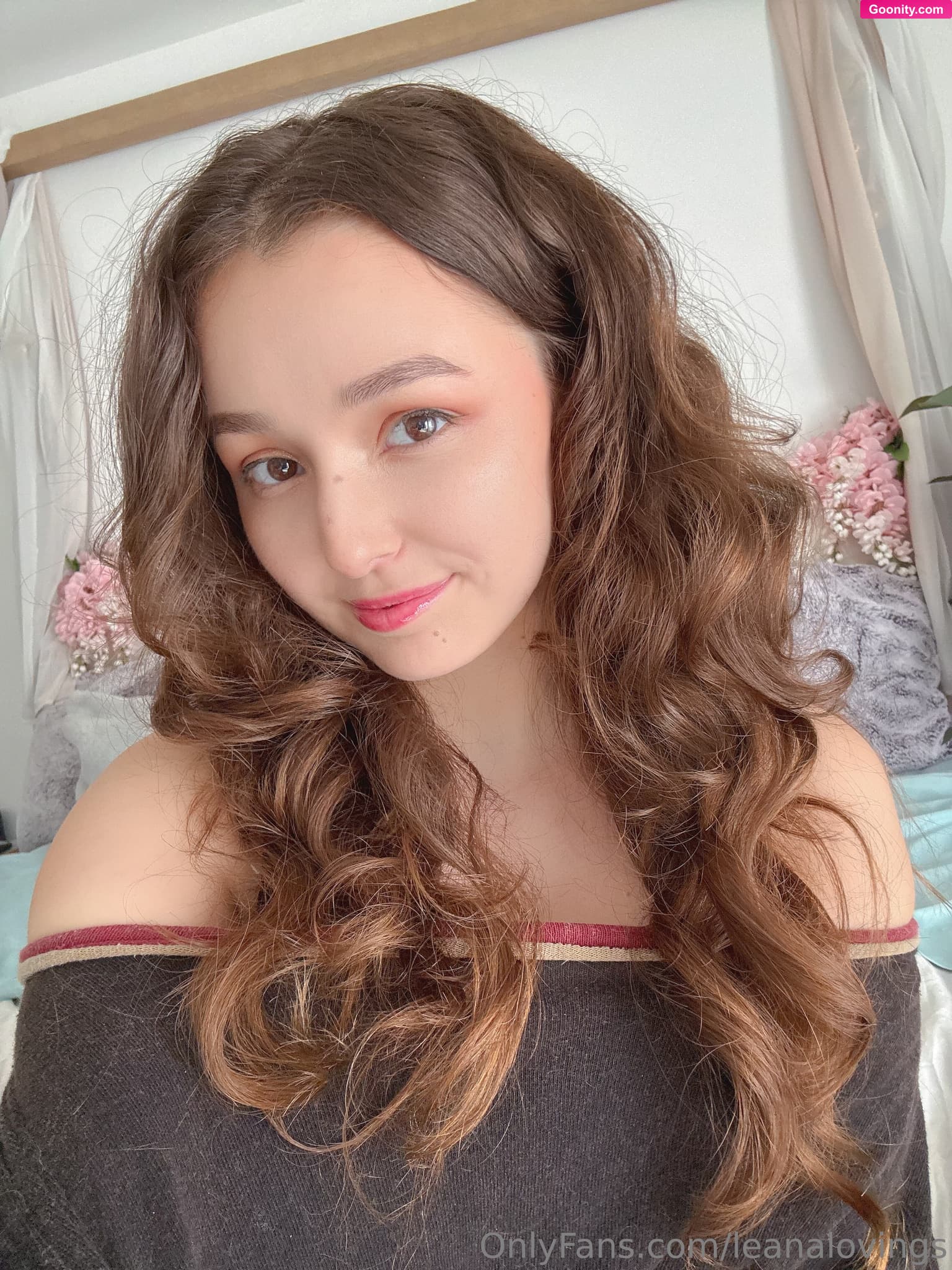 Leana Lovings ♡ on OnlyFans - Embracing the glow, inside and out <3