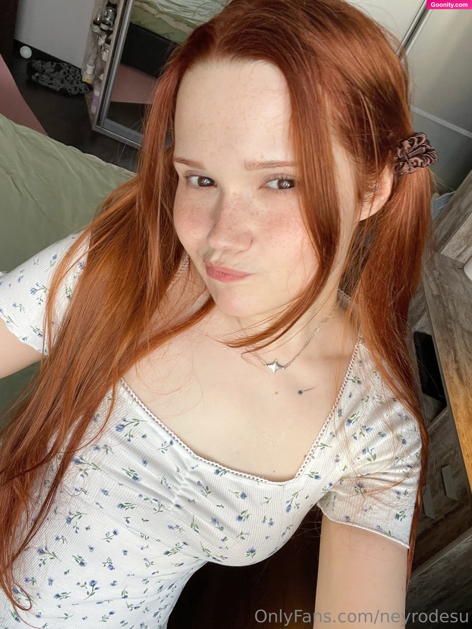 Ney on OnlyFans - Do you like my ponytails? 😊🥰