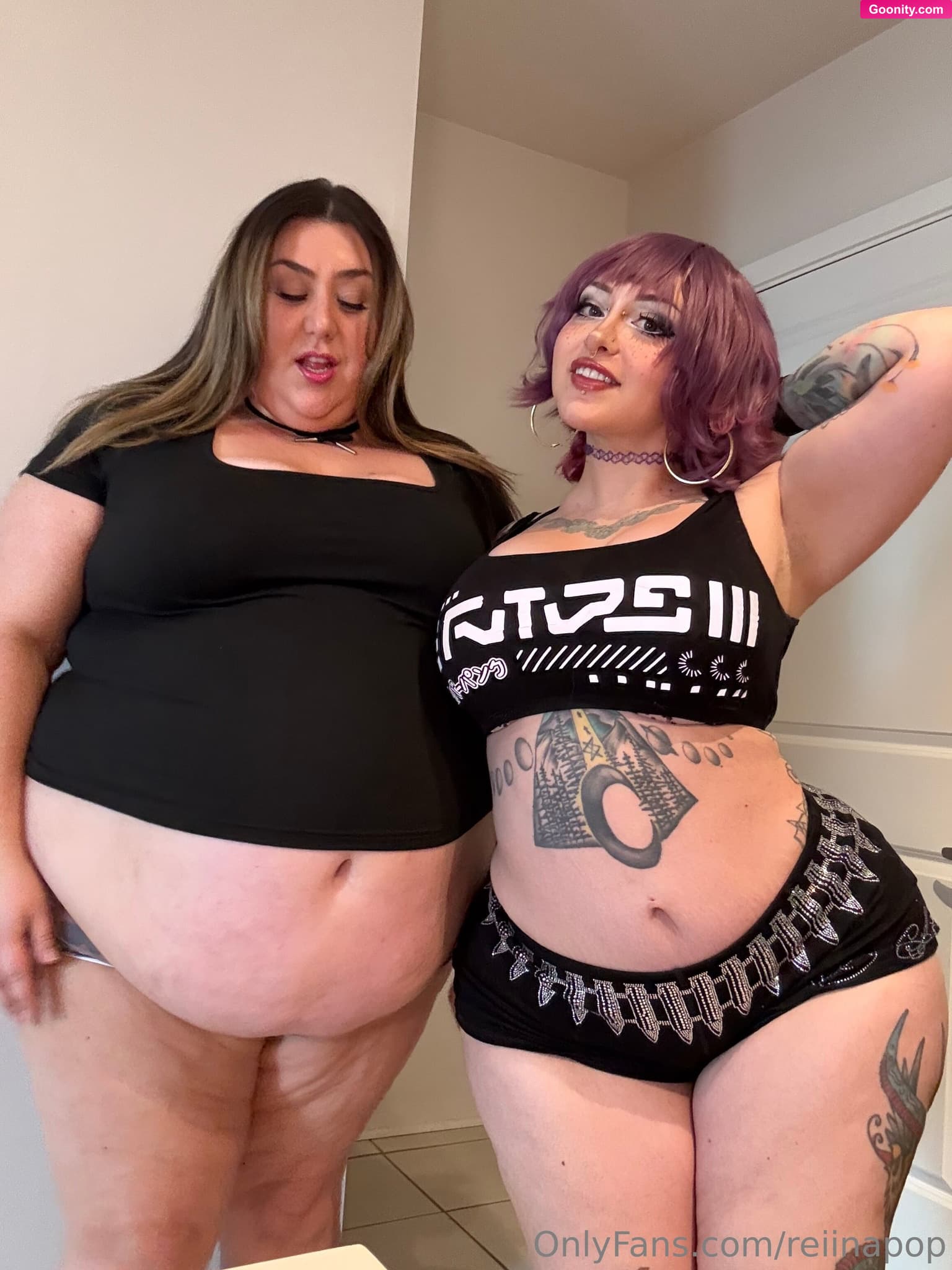 Goddess Reina 🖤😈 on OnlyFans - Before and after stuffing 🥵 I’m gonna make a vlog of everything we ate! If you still wanna get the clips of us in a bundle you have another 8 hours to tip my travel campaign 😋 the 3 clips that are part of it are: topless aftermath stuffing and fat chat, burping, and body oil fat worship! 🫐 Also I’m still working on editing the blueberry photo set for those patiently waiting! It’s been a crazy week but I promise it’s very hot. Comment if you like blueberry expansion to be body paint/bloating o