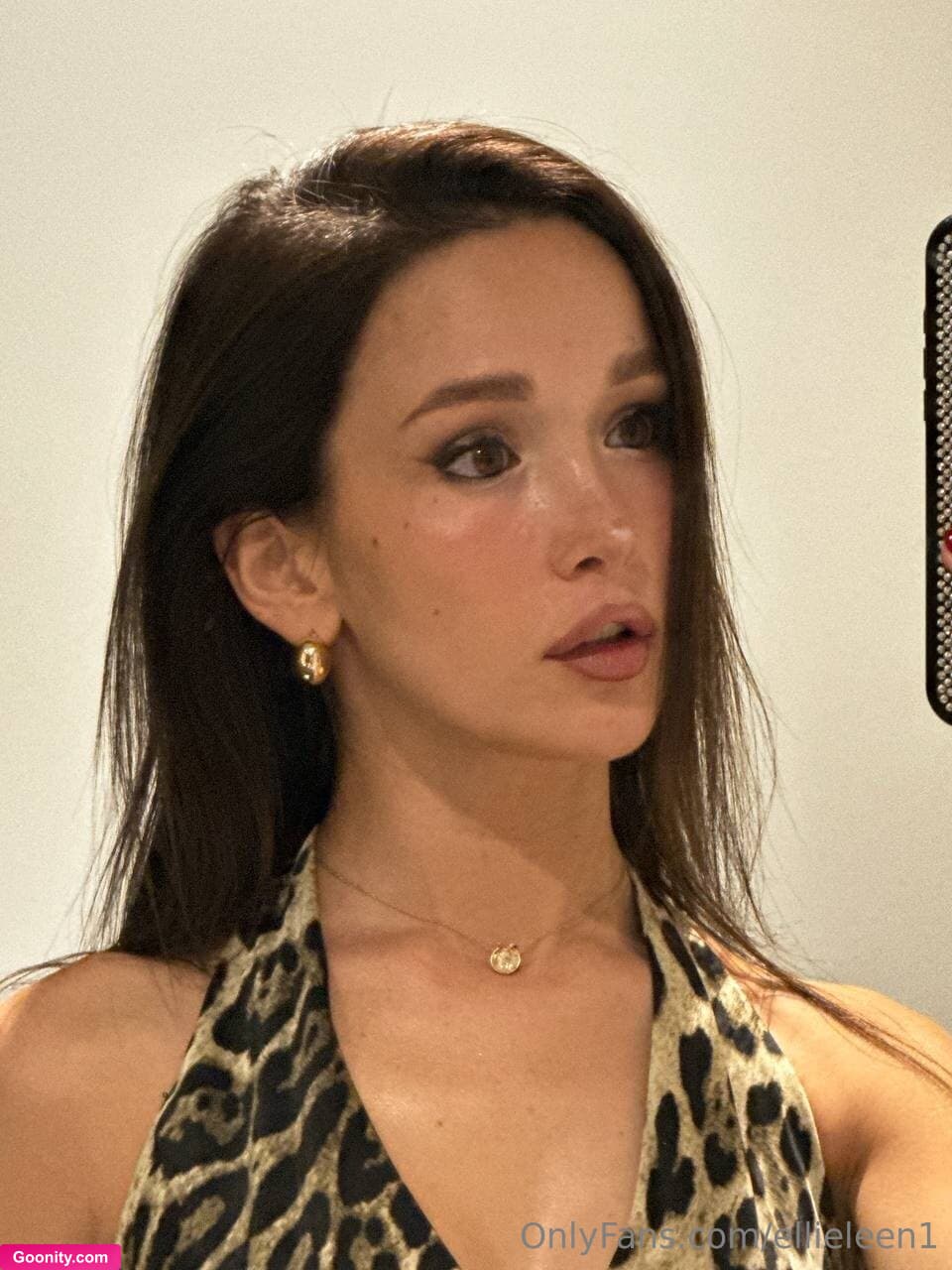 Ellie Leen on OnlyFans - feeling myself today, cum say hi in the dms 🥺