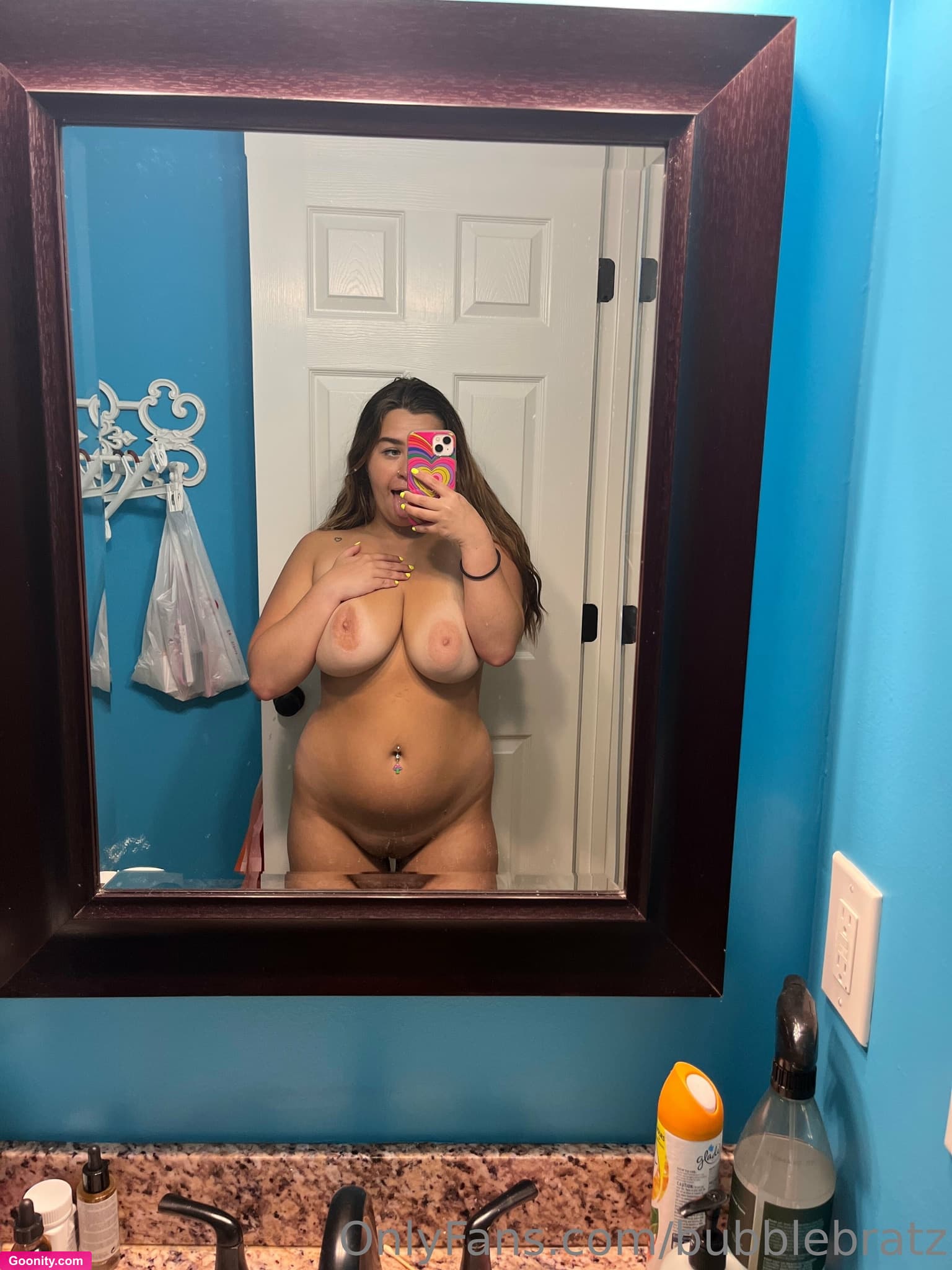 Madelynn May on OnlyFans - can i send you all these while you work?