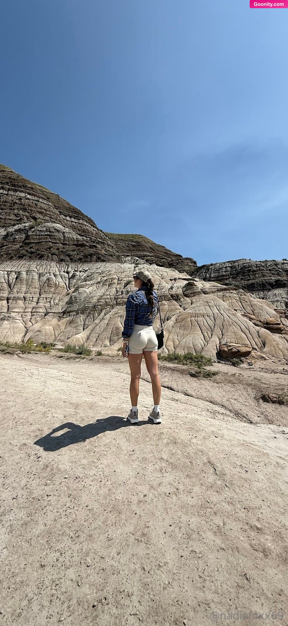 Nadia Foxx 🦊 on OnlyFans - This is bringing me back to when I wanted to be a palaeontologist growing up 🦖🦖🦖. What’s your favourite dinosaur?