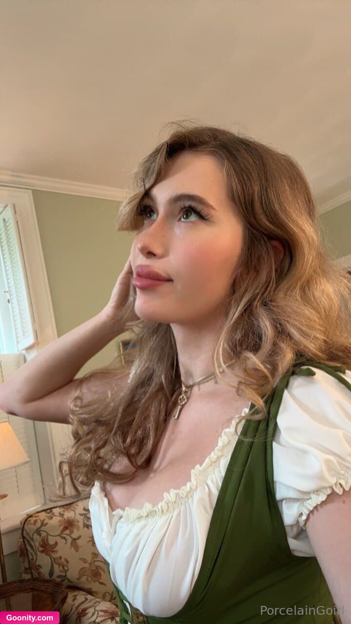 Rosealine on OnlyFans - If I was your princess, what would be my princess name?