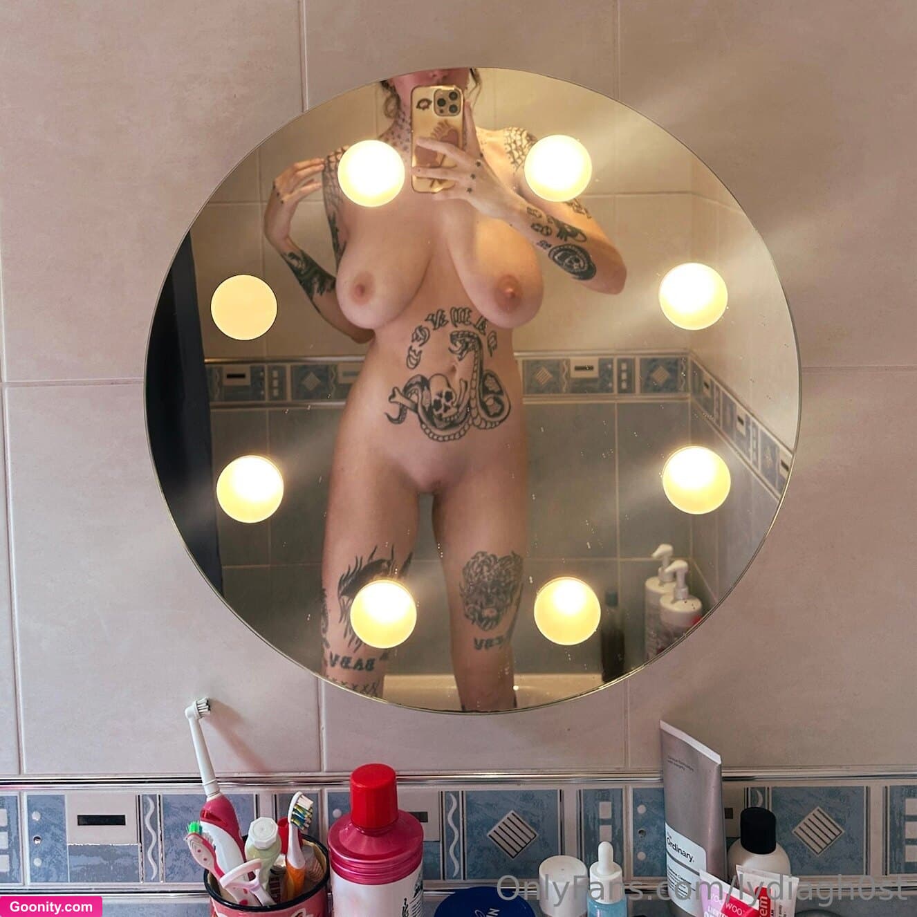 πΏππΉπΎπΆ π’π½β‘ππ on OnlyFans - fresh out the shower and bald (for now) donβt worry the bush..