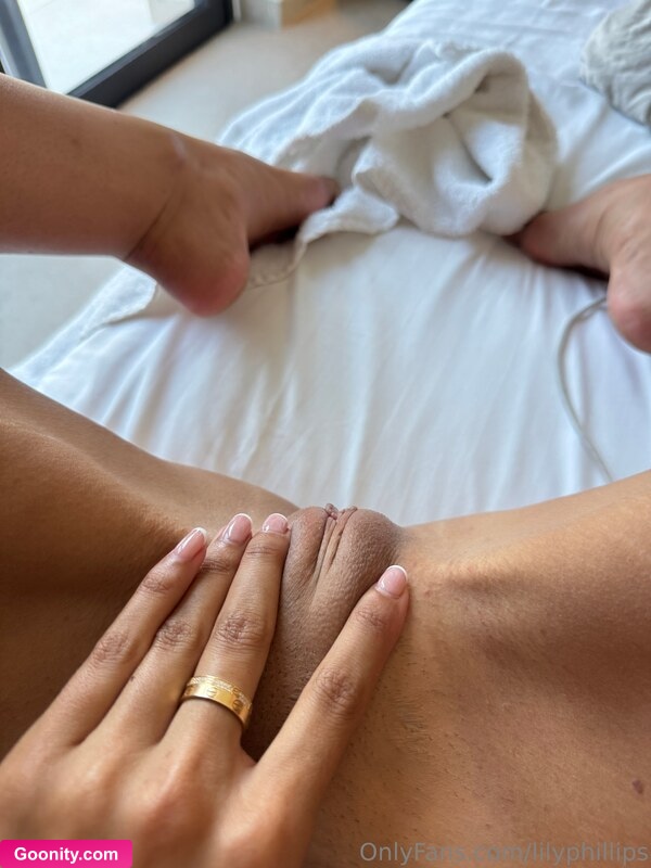 Lily Phillips on OnlyFans - Photo 465