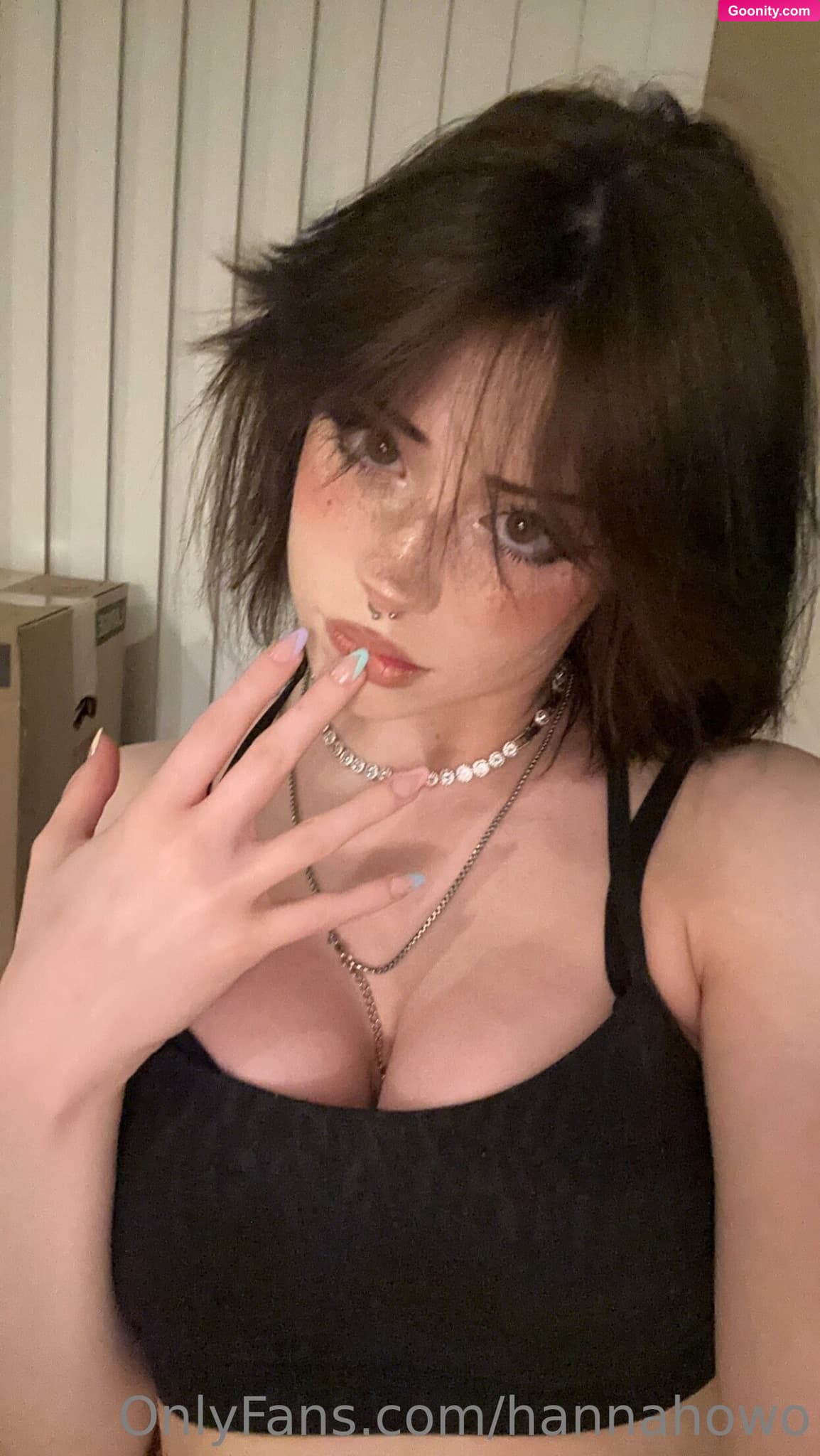 hannah on OnlyFans - settling into my new place in wa :) whatcha doing?