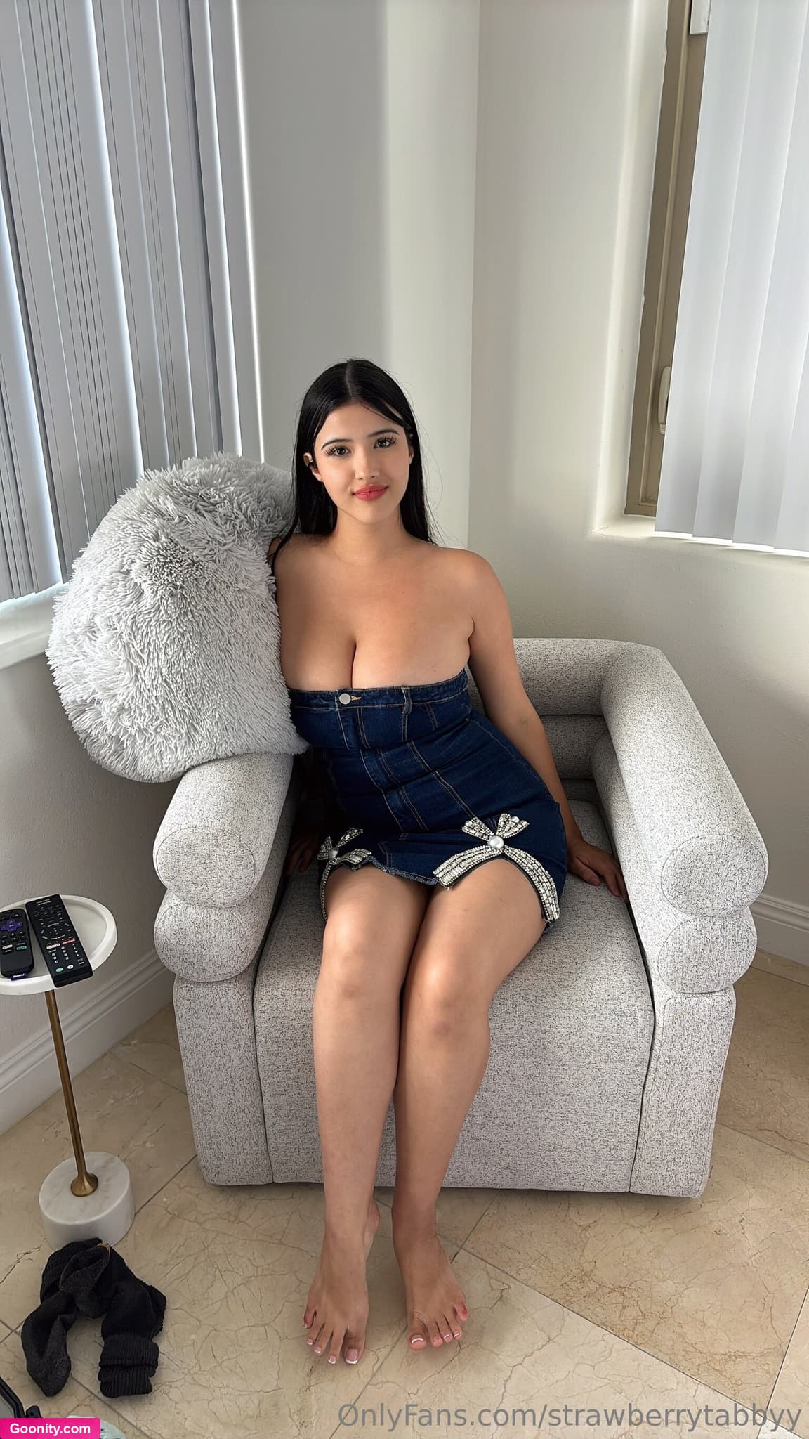 tabby 🍓 on OnlyFans - i'm imagining your hands all over my body 👅