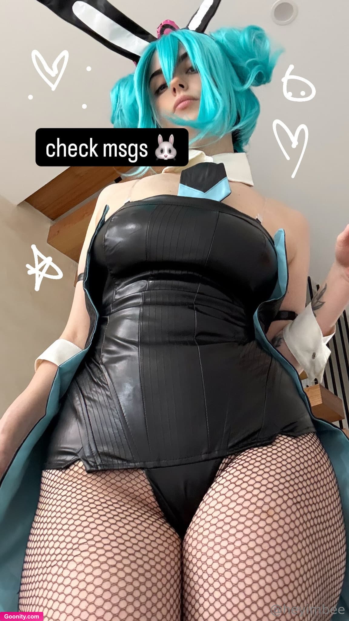 bee on OnlyFans - bunny girl at your service! 🐰 sent you a sweet treat 📥