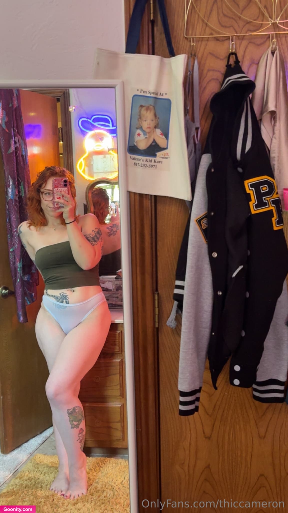 cam on OnlyFans - thinking about getting railed over the bathroom counter