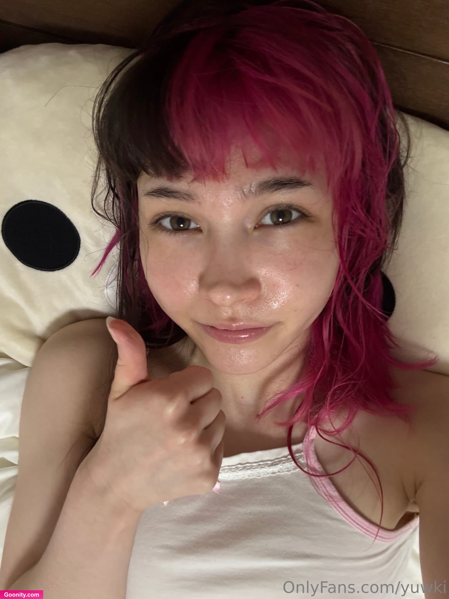 yuki on OnlyFans - tldr: i am suicidal but i will send out content you have paid for asap i am so sorry i will give you extra content to make up for the delay as well i am so sorryi am currently on my deathbed. i have been absent because i am dealing with insane health complications and family complications. nothing in my life will ever be the same. i am devastated. i have been avoidant of work because looking at my healthy body is a reminder of how horrifically sick and disabled i am right now and it makes me bre