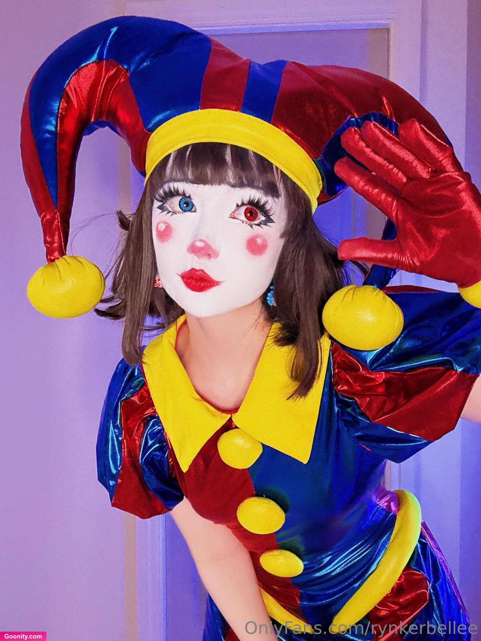 rynkerbelle ♡ ryn on OnlyFans - the clown makeup STAYS ONEveryone’s favourite (slightly.. ma..