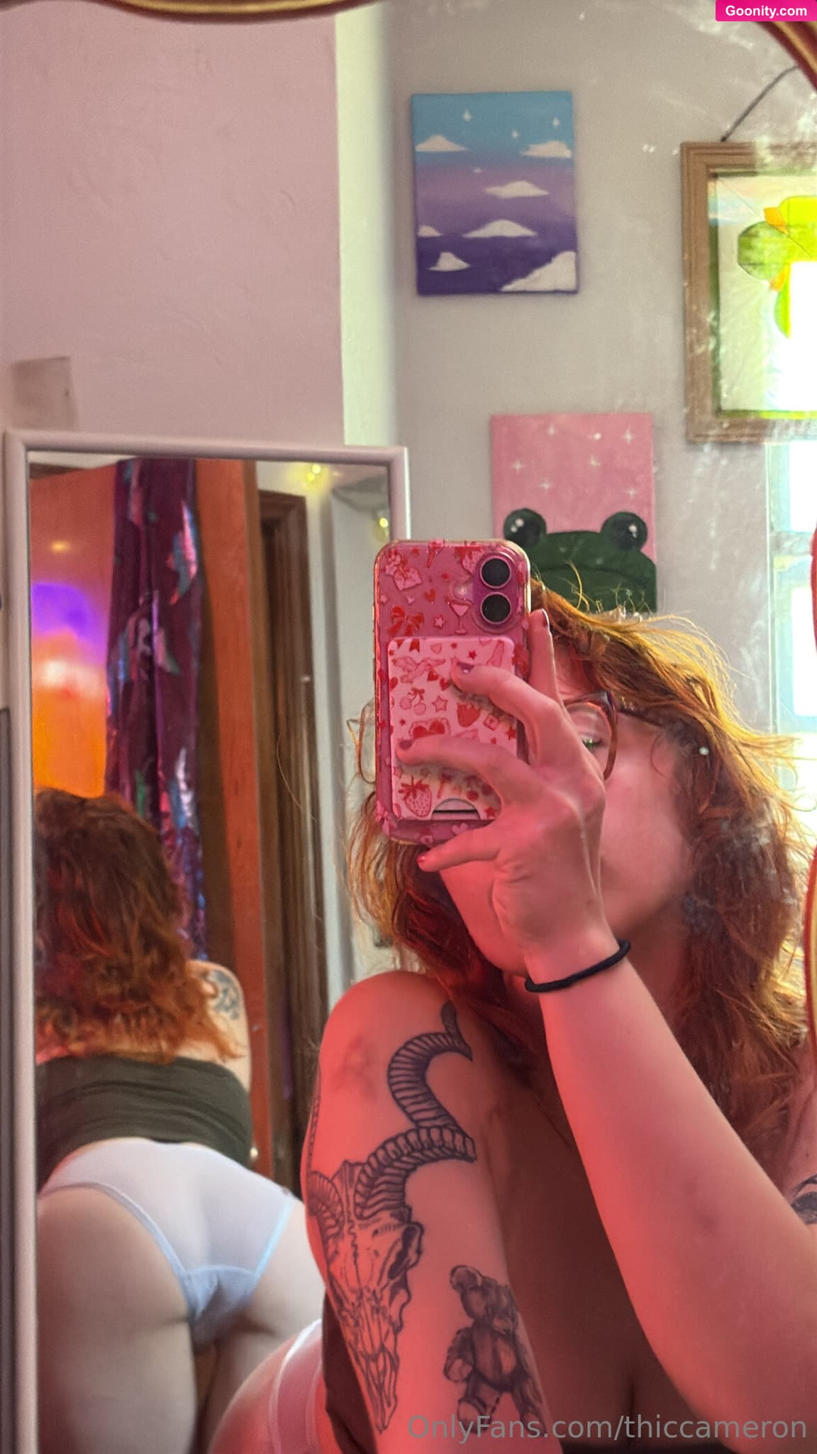 cam on OnlyFans - thinking about getting railed over the bathroom counter