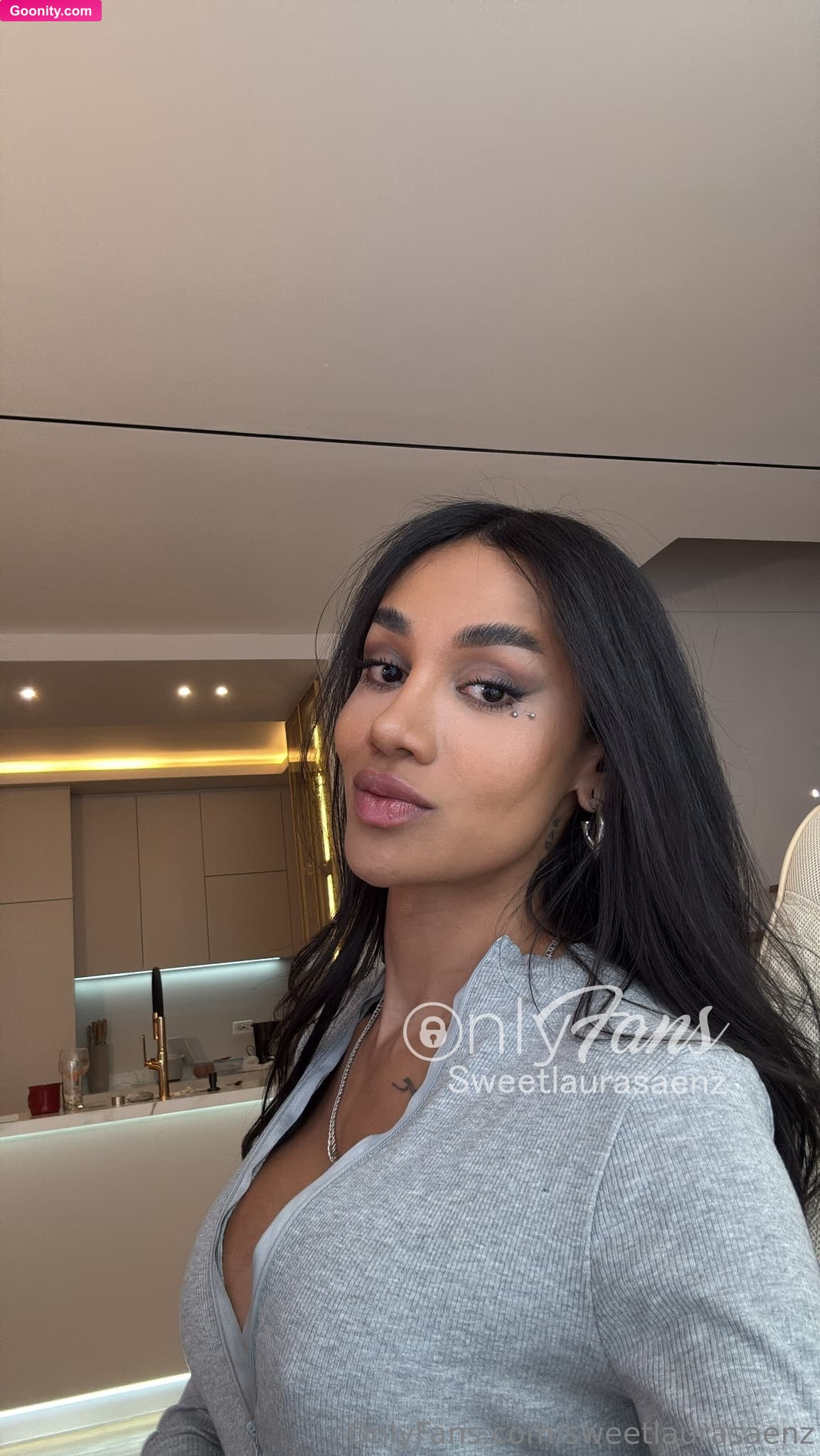 Laura Saenz on OnlyFans - My love, I regret that sometimes I will use my very noticeable watermark on my content, but I must do so since many ill-intentioned people are using my content to profit and deceive 💙😛