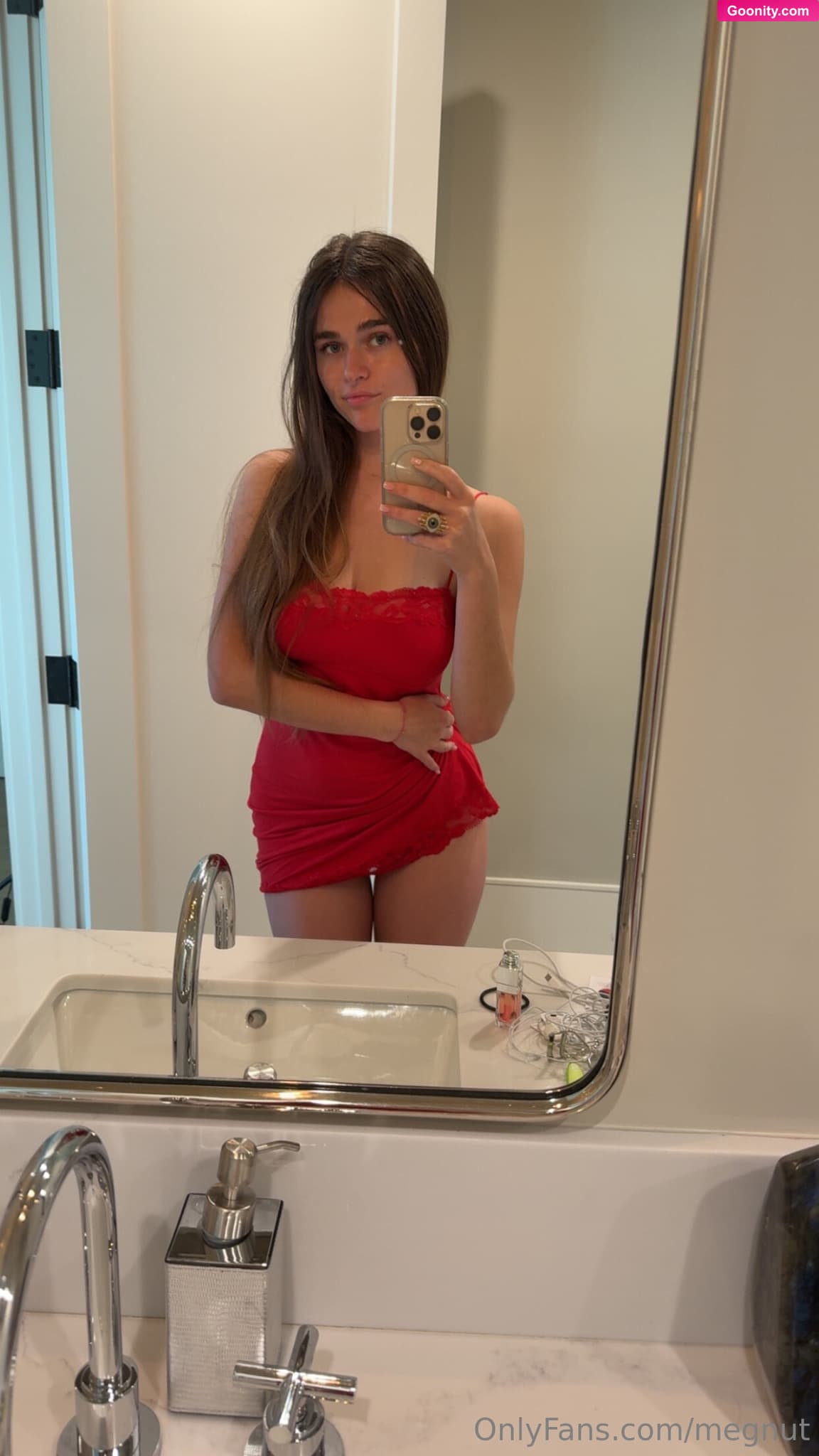 Megan Guthrie on OnlyFans - Come wrap your arms around me 🥰