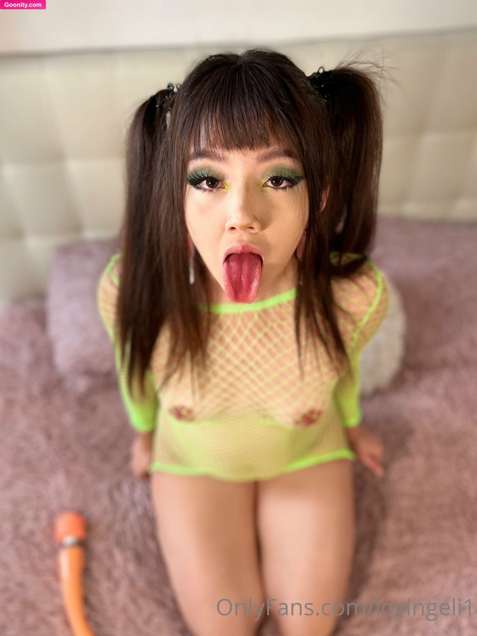 Eli❤️ on OnlyFans - i was 18 in these pics 🥺 i think i look cute, do you?