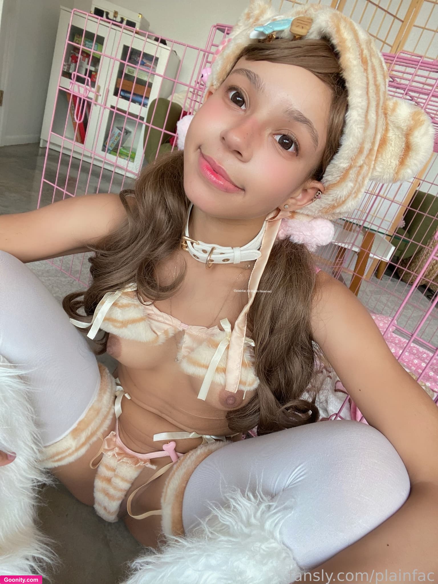 クマ 猫 𝐂𝐡𝐢𝐩𝐩𝐲 on OnlyFans - RAWR~ keep me in my cage? only take me out when you want to f*ck me... • lewds and noodles 😼 • riding and ahegao #teen #young #tight #cute #19yearsold #catgirl #cosplay #petplay #pov #teasing #ahegao #blasian #biracial #petite #riding #joi #whining