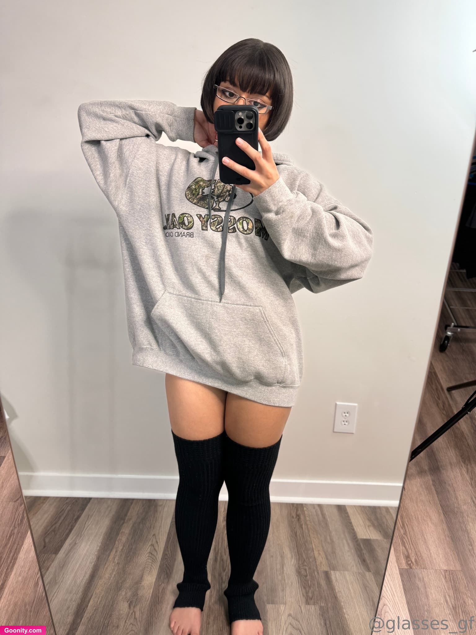 Glasses GF on OnlyFans - showing off my ~fancy outfit~ to test out my photo area and ..