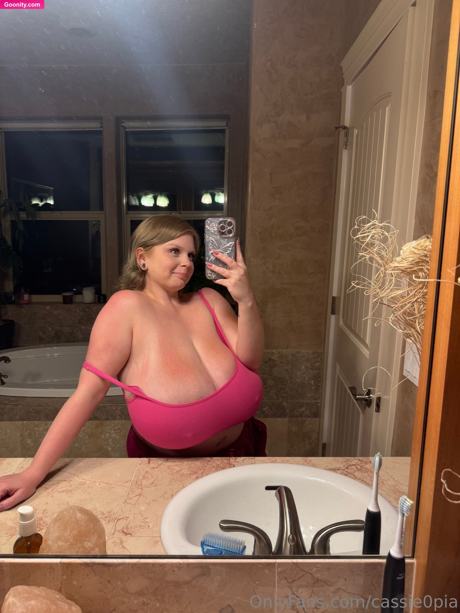 Cassie0pia on OnlyFans - Day 2 of sunburn and I think the cum helped it heal 😋