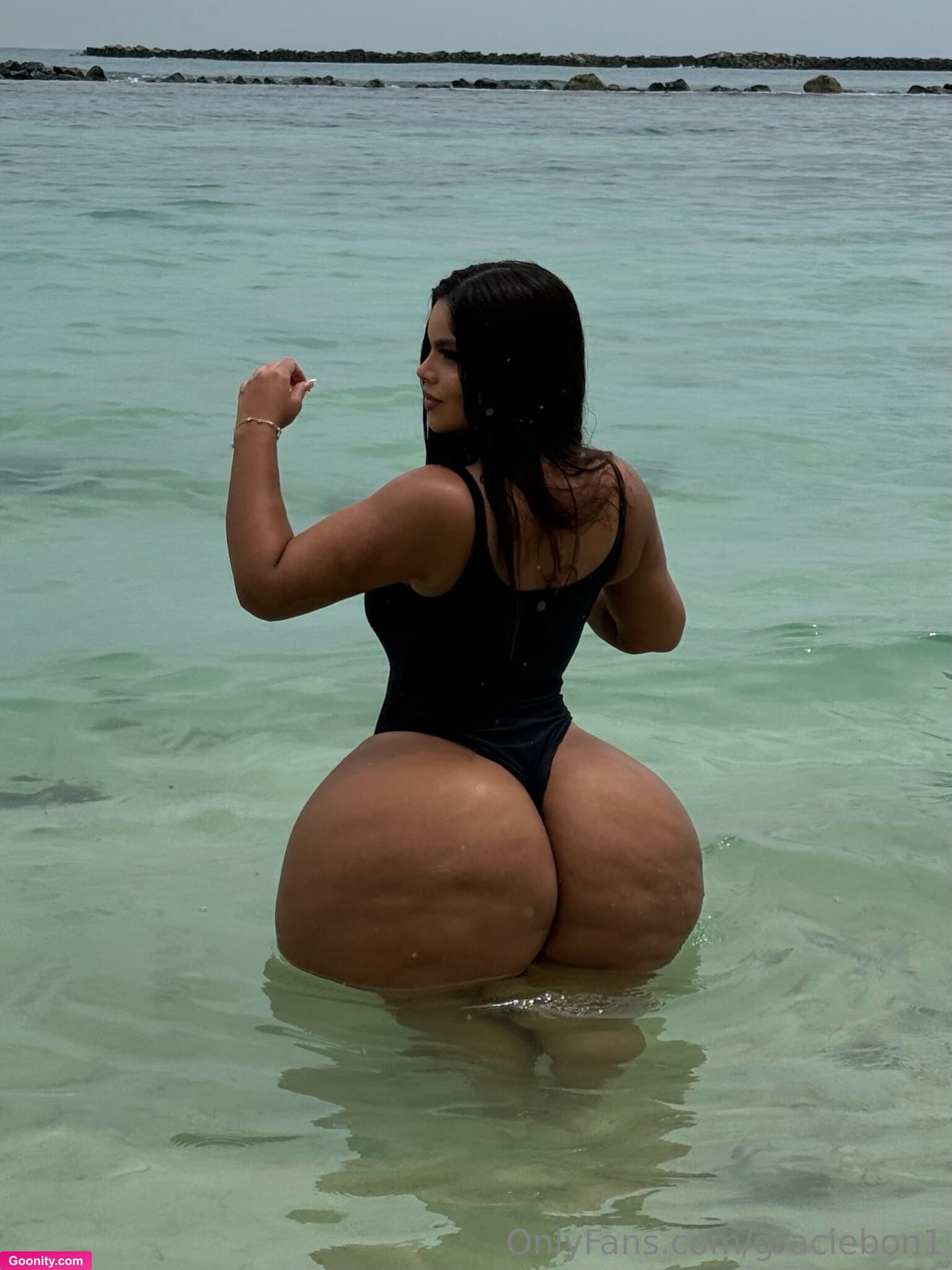 GRACIEBON on OnlyFans - Have you ever fucked someone on the beach? 🏝️