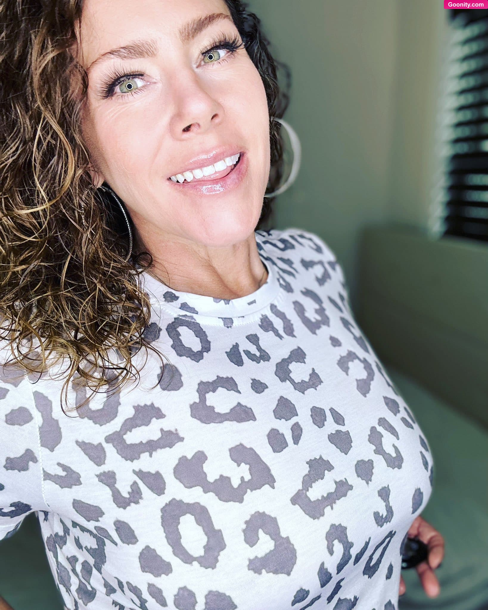 NAUGHTY STEPMOM on OnlyFans - Photo 9