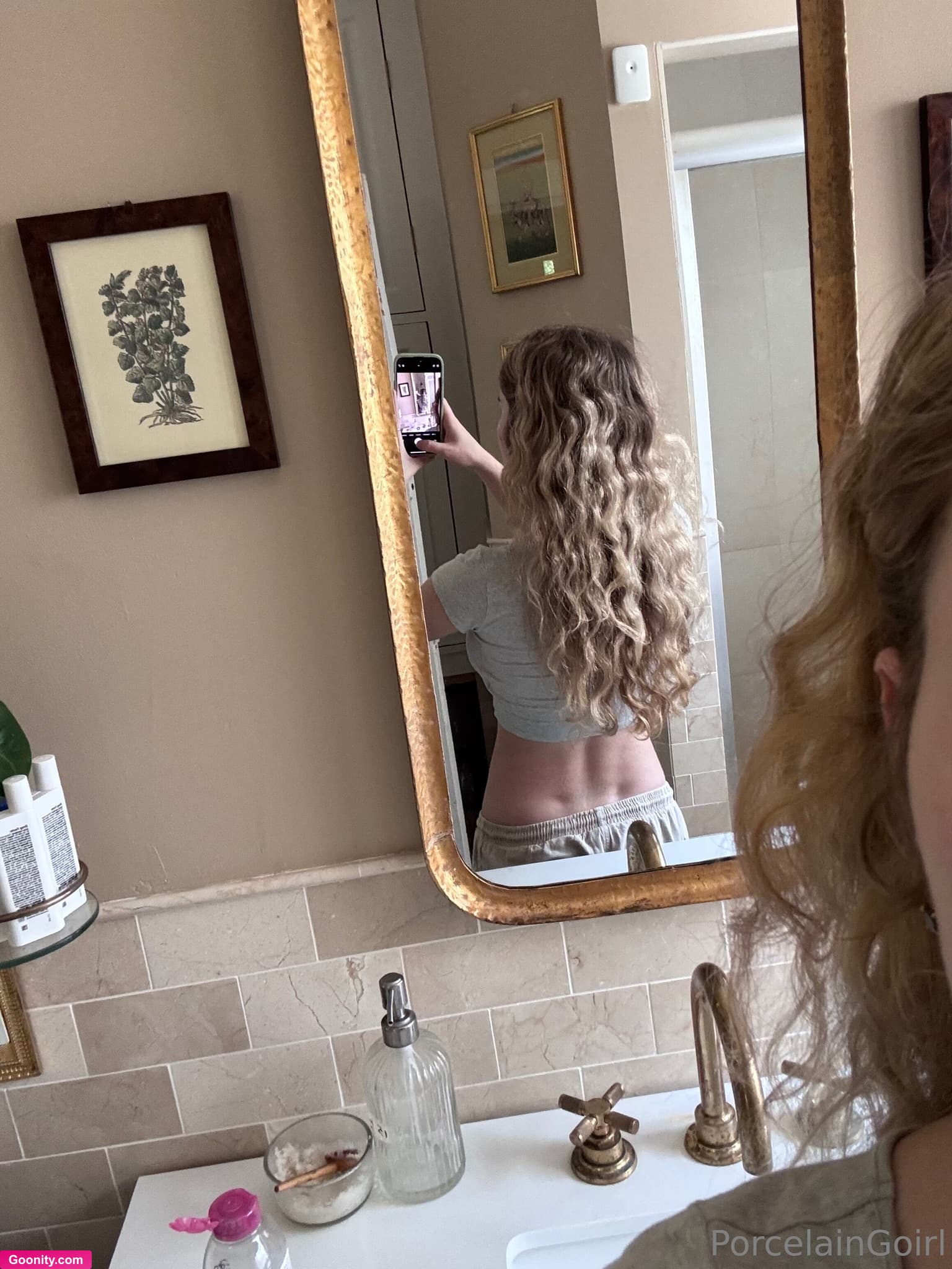 Rosealine on OnlyFans - How’s everyone doinggg? 😘