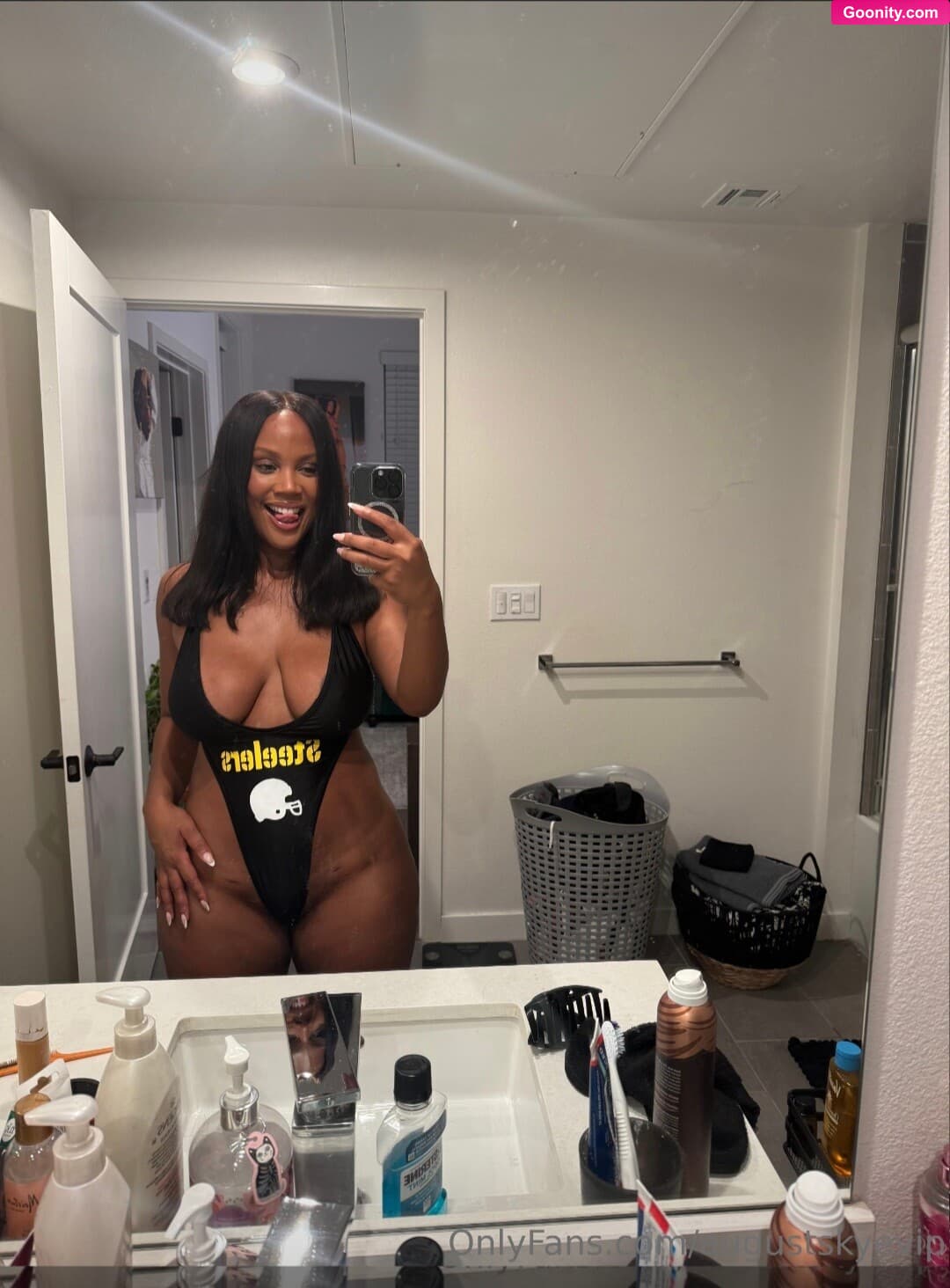 August Skye on OnlyFans - Photo 141