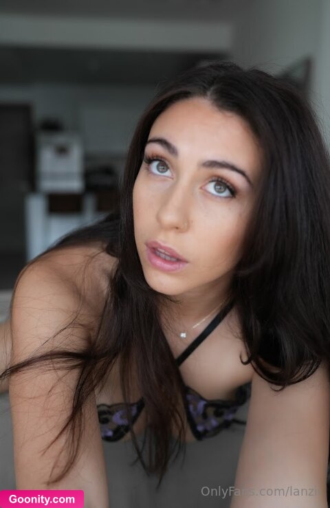 Lanzi on OnlyFans - Get naked with me, I have a plan😍
