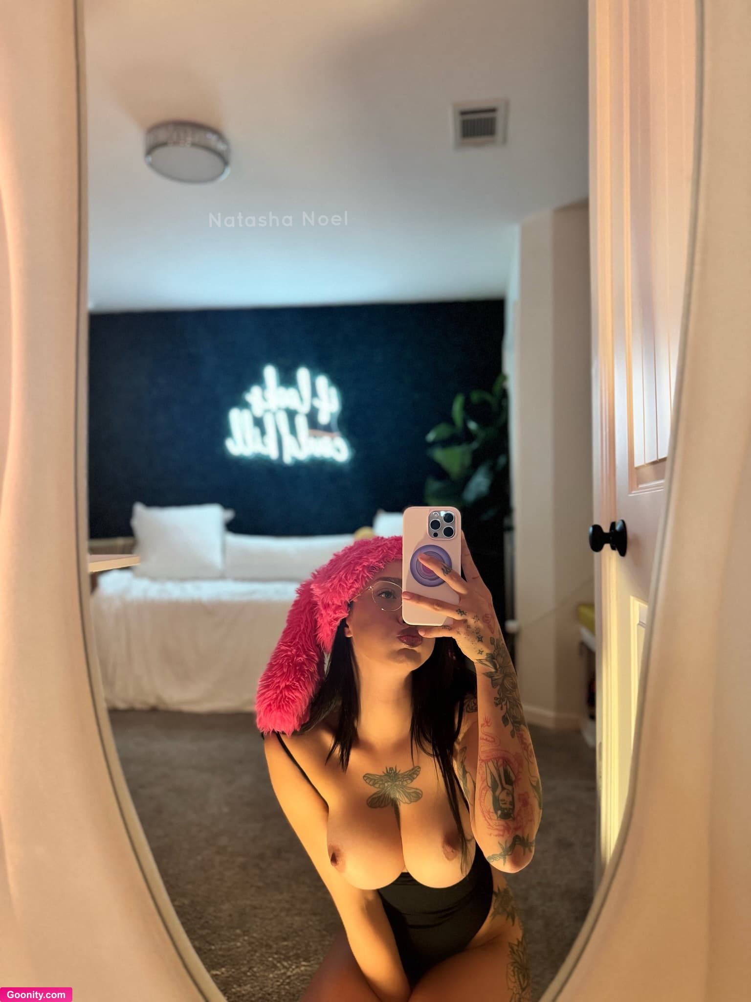 Natasha Noel 🎀 on OnlyFans - So how are you liking my cute new hat? 💓😜