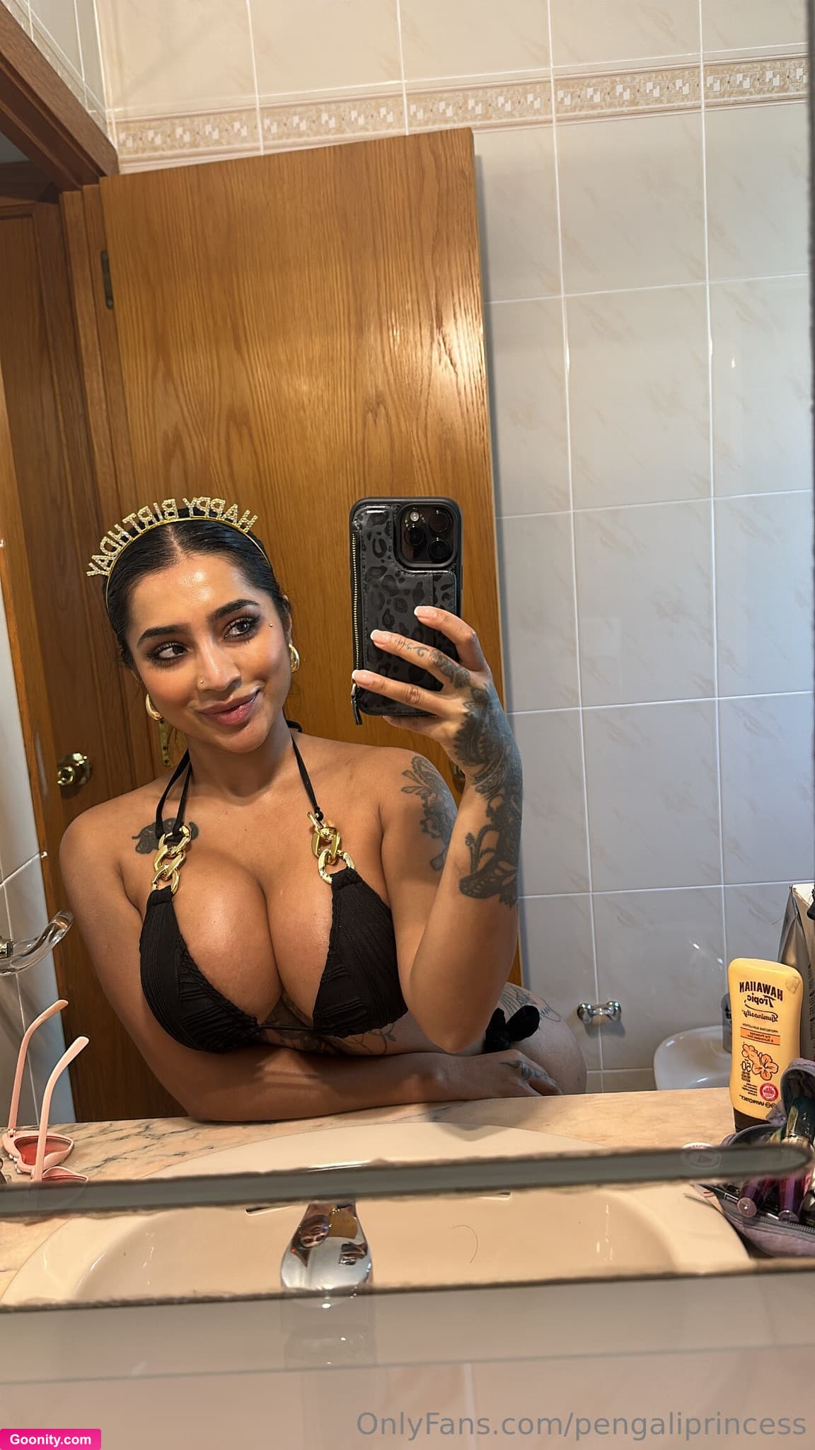 Yasmina Khan 💘 on OnlyFans - Happy bday to me ✨