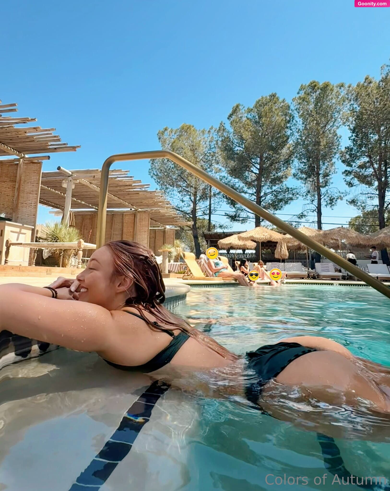 Autumn on OnlyFans - the sun is still out, and so am I