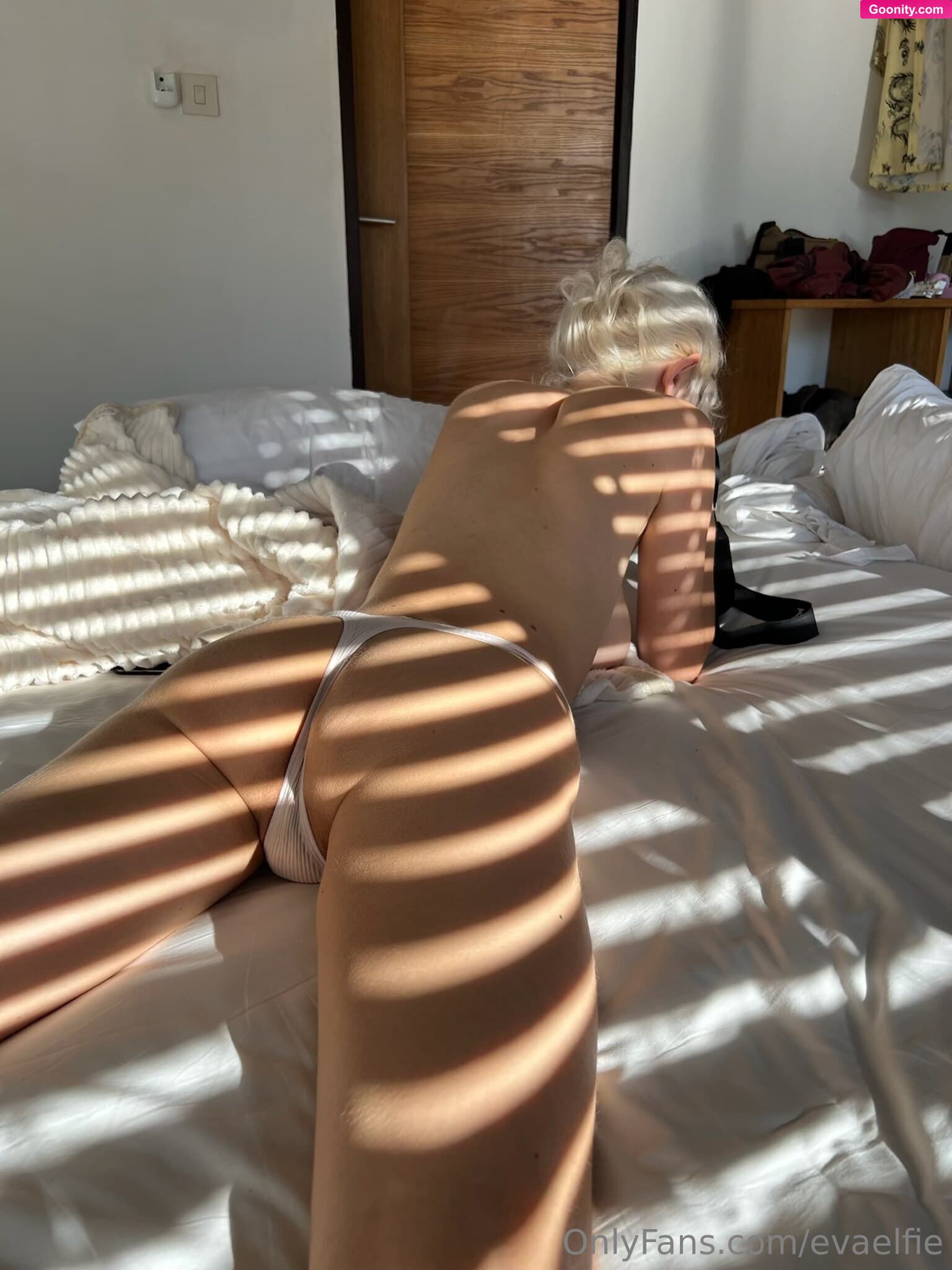 Eva Elfie on OnlyFans - donโt forget baby.. the real funโs always in my messages ๐๐๐