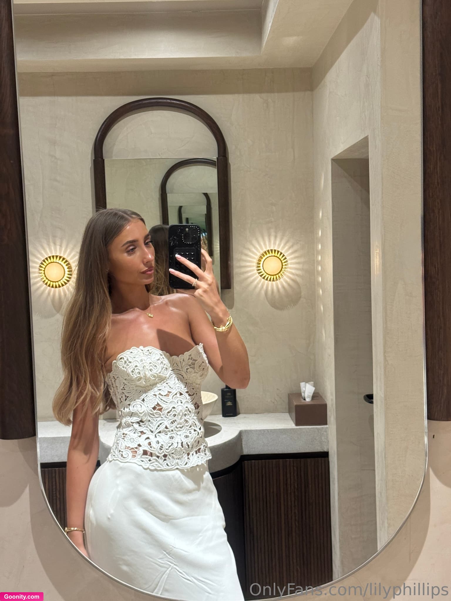 Lily Phillips on OnlyFans - Photo 290
