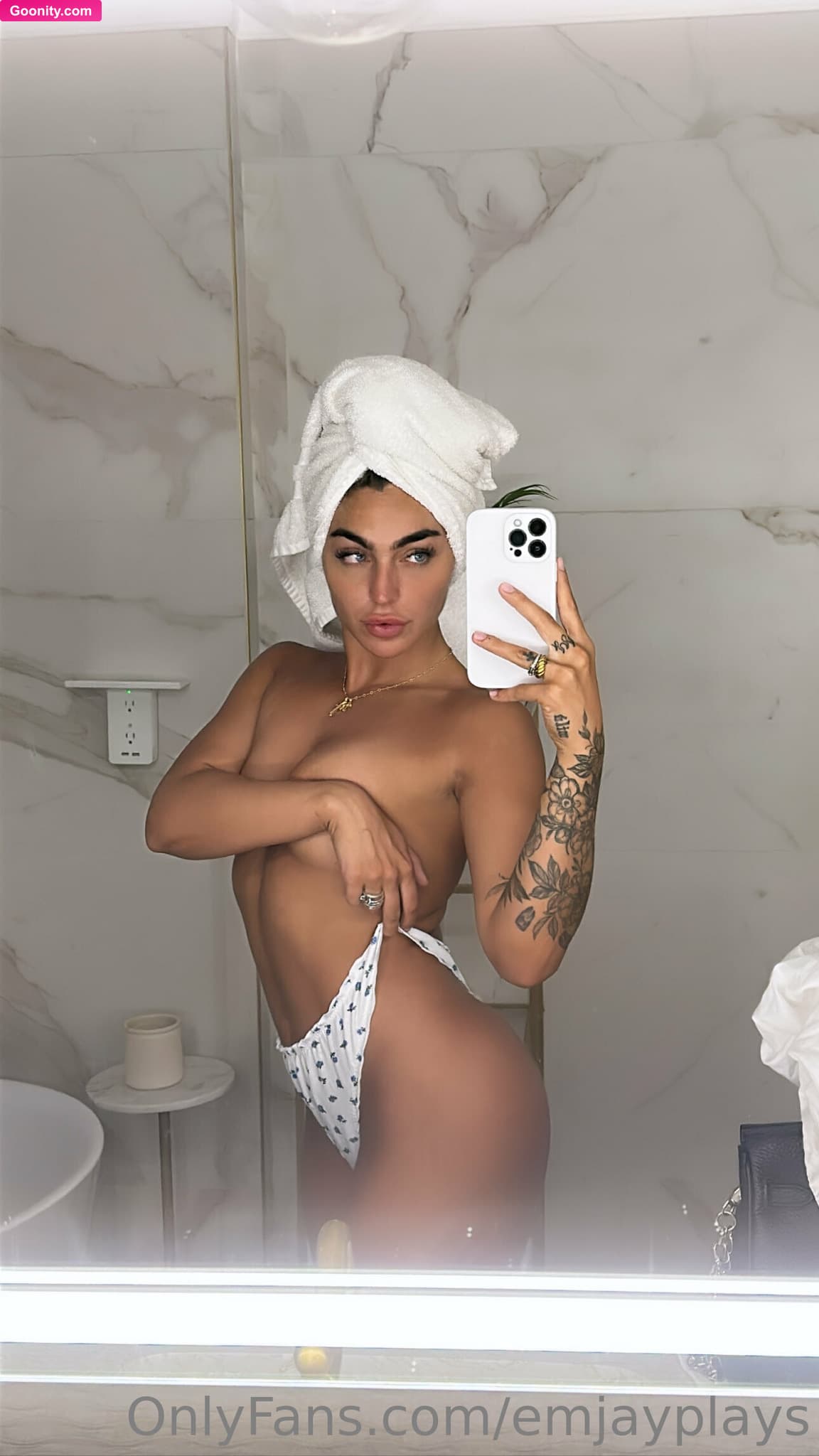 Emily Rinaudo on OnlyFans - Photo 147