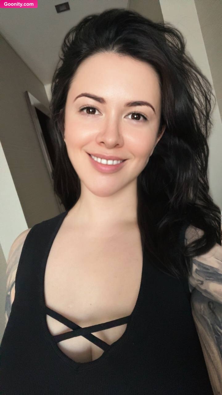 Larkin Love on OnlyFans - Counting down to Oct 1st 😈 Are you on my list, or will you miss your chance?Visit my linktree on my Profile to know more 😈