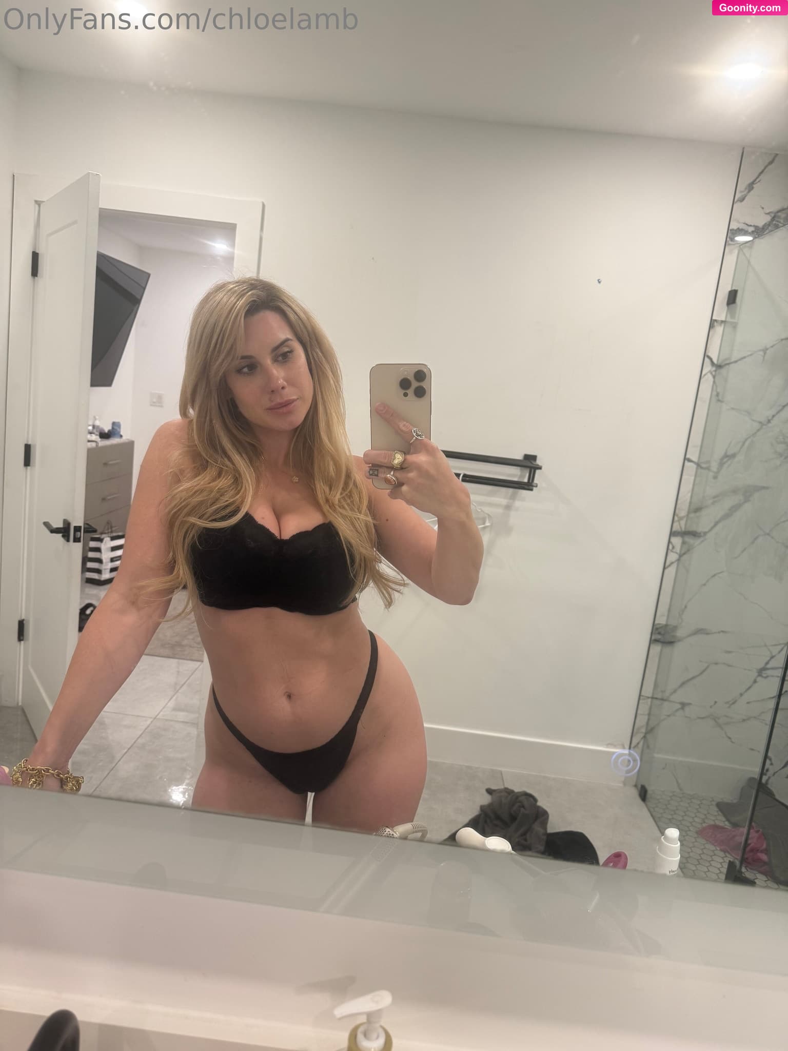 Chloe Lamb on OnlyFans - Photo 163